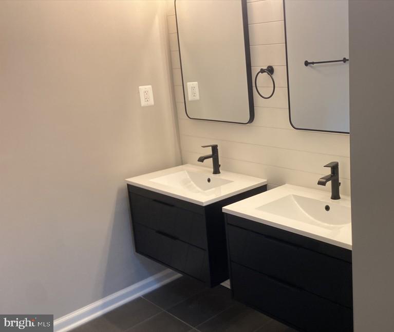 AMY & ELMERS FARM - Residential