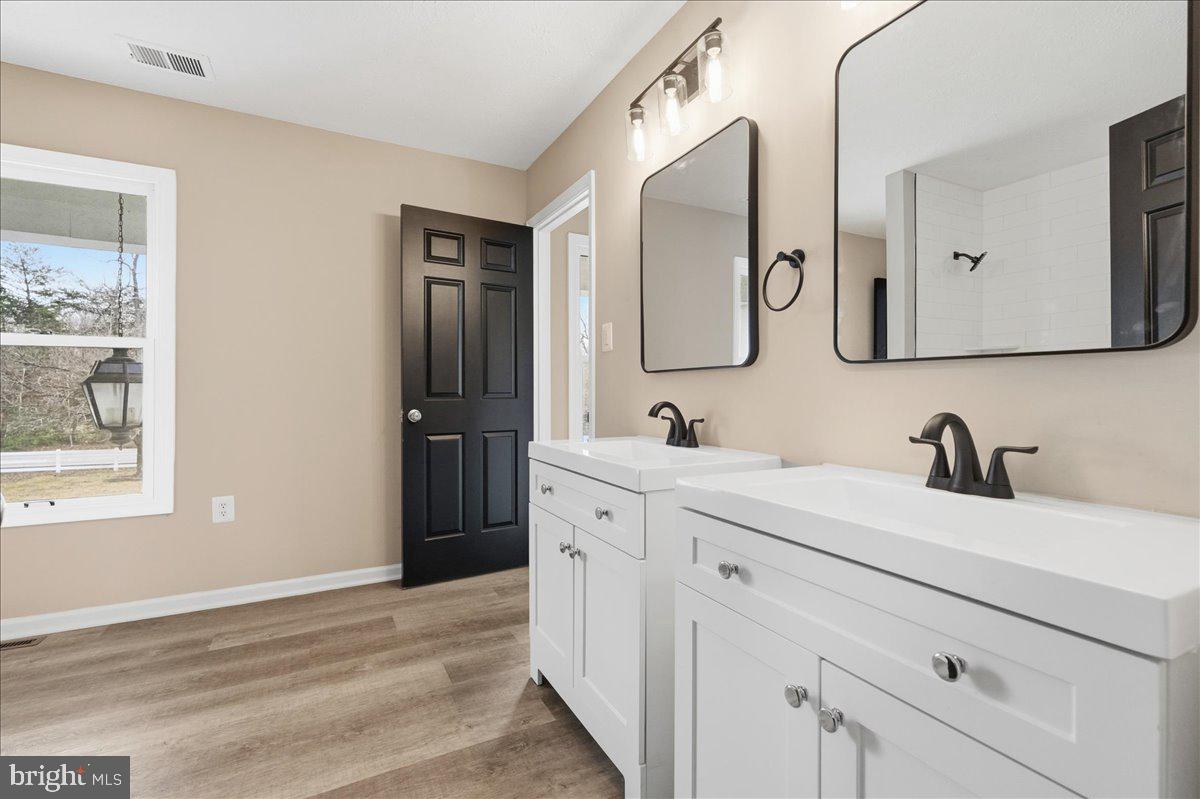 AMY & ELMERS FARM - Residential