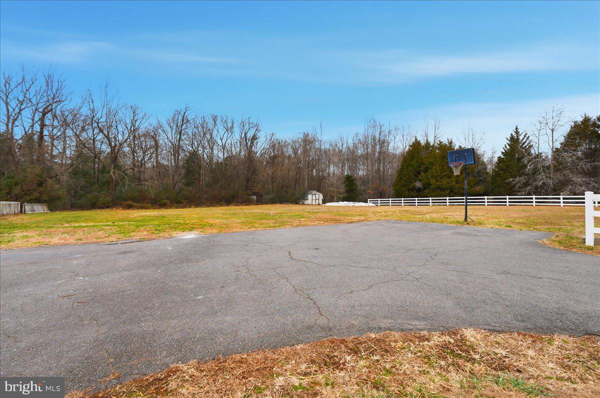 AMY & ELMERS FARM - Residential