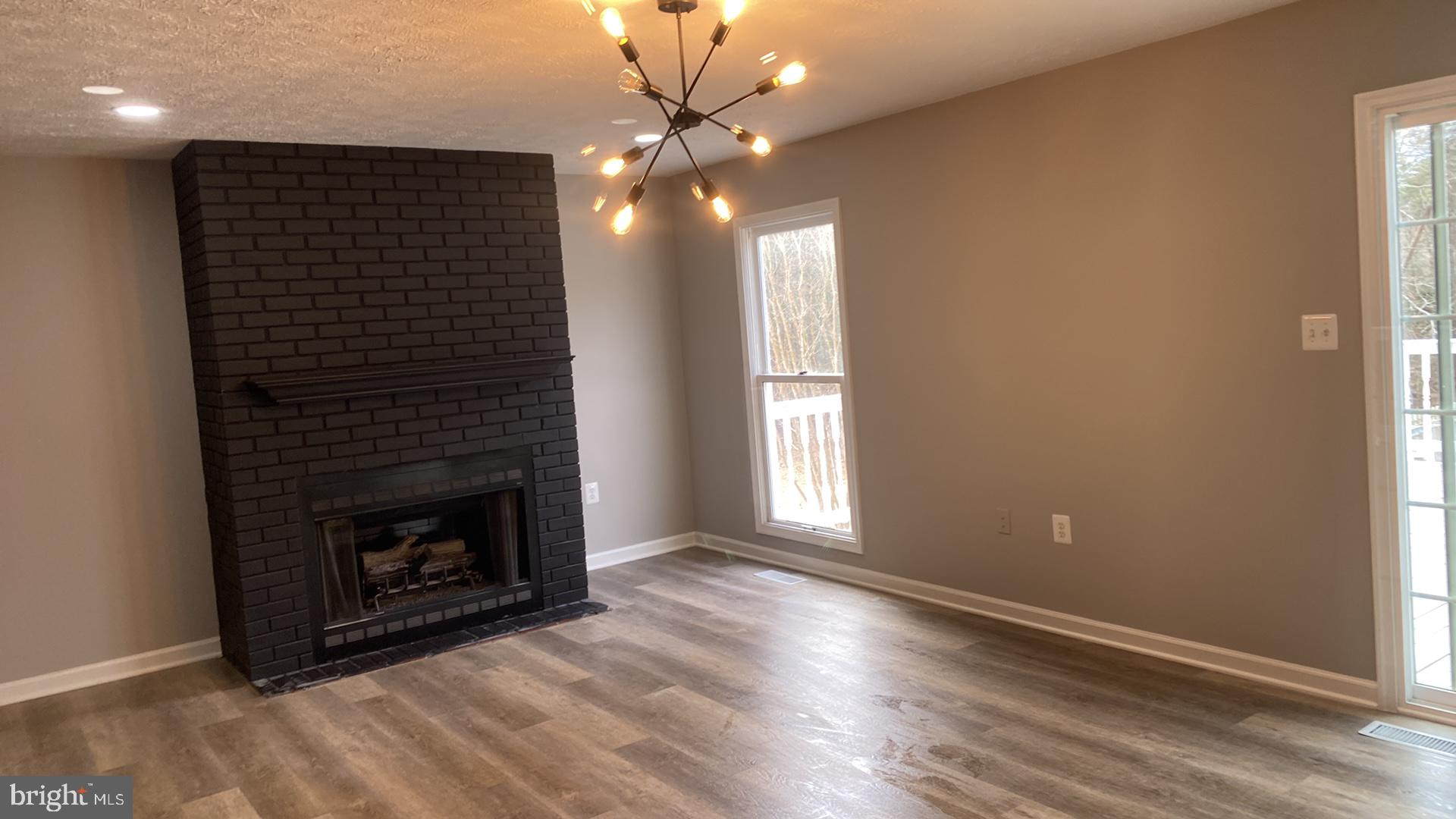 AMY & ELMERS FARM - Residential