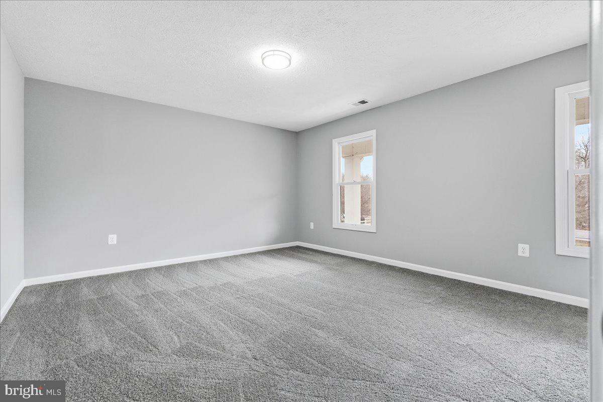 AMY & ELMERS FARM - Residential