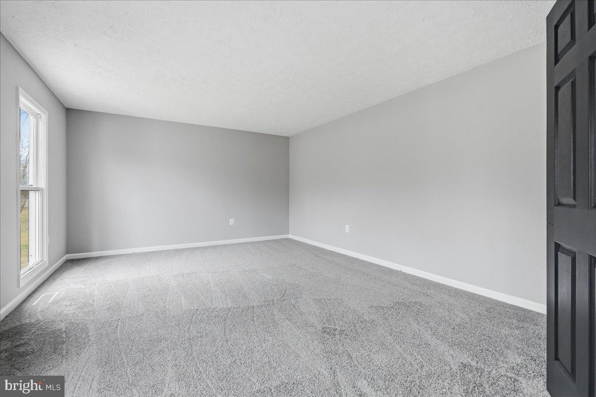 AMY & ELMERS FARM - Residential