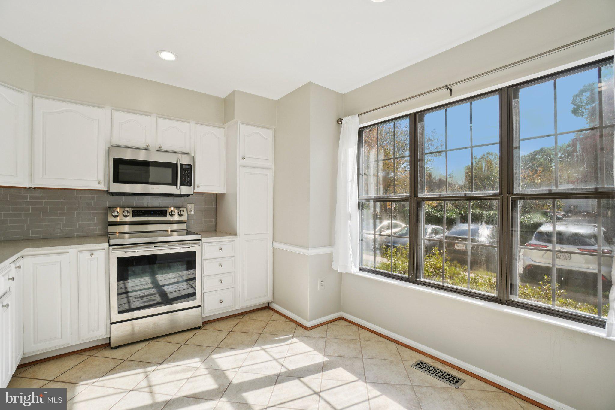 BURKE CENTRE - Residential Lease