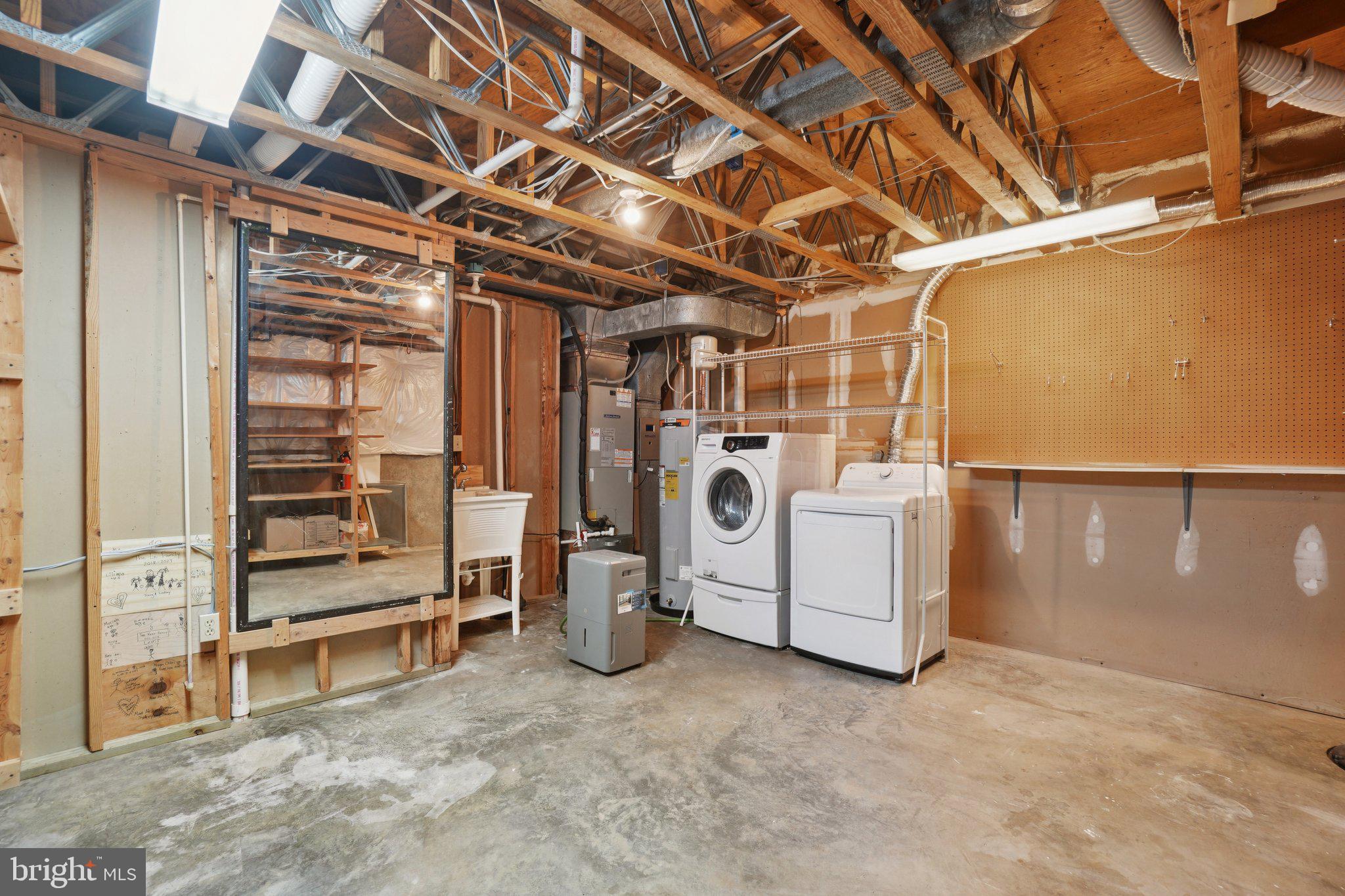 BURKE CENTRE - Residential Lease