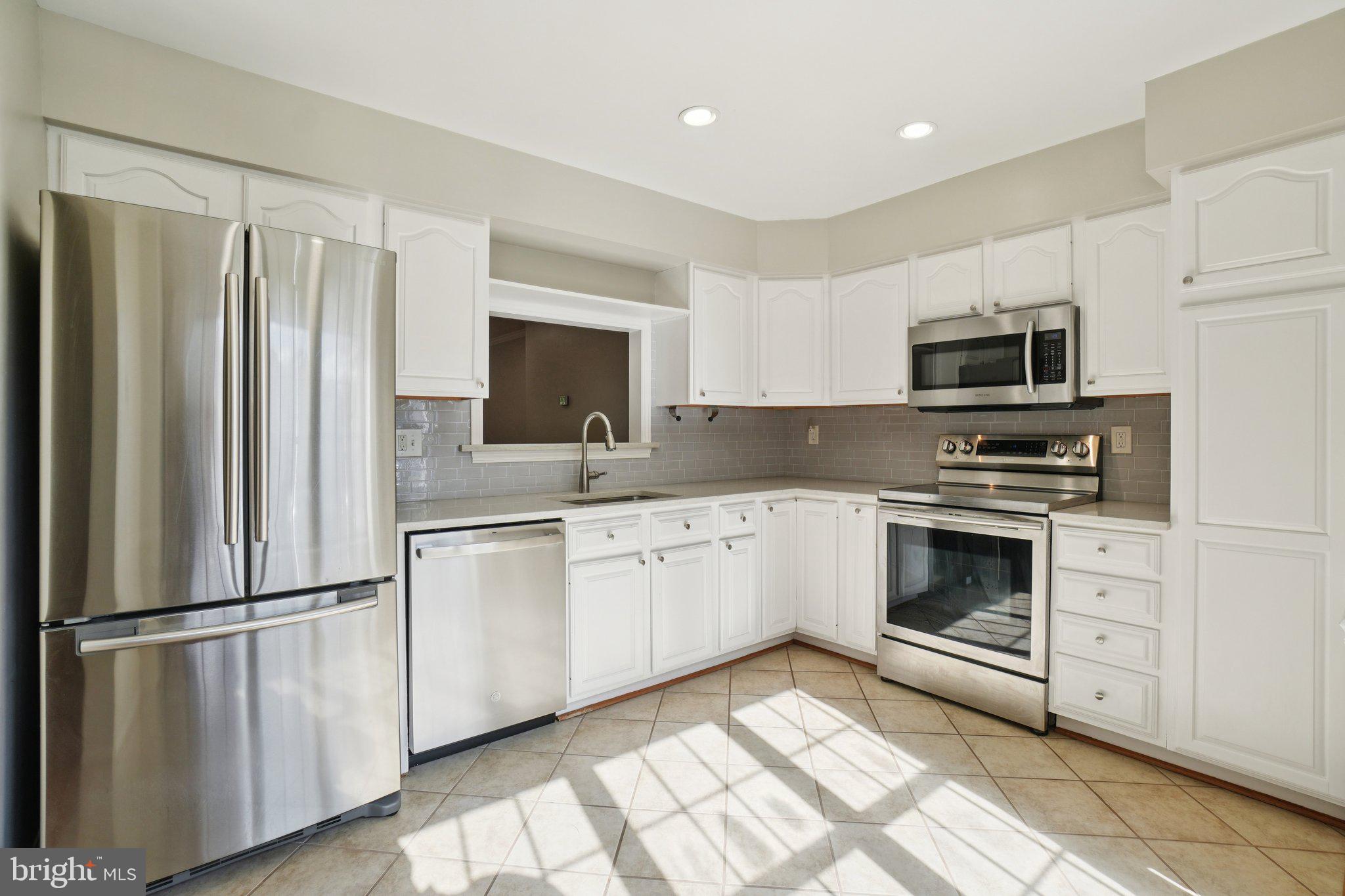 BURKE CENTRE - Residential Lease