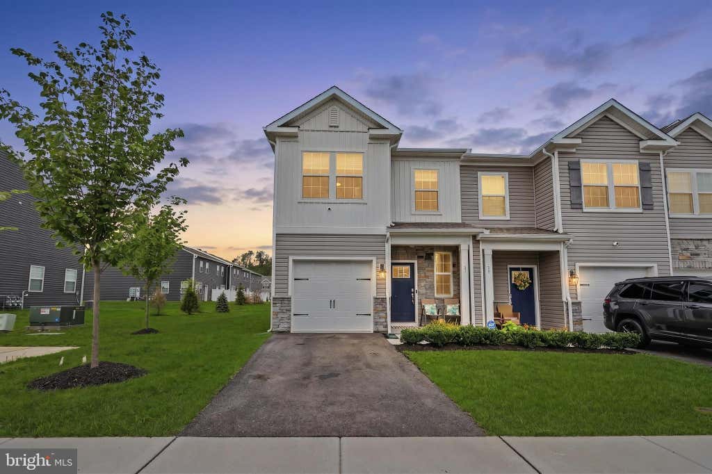 Photo of 37 Elliot Lane, WESTAMPTON, NJ 08060 (MLS # NJBL2115960)