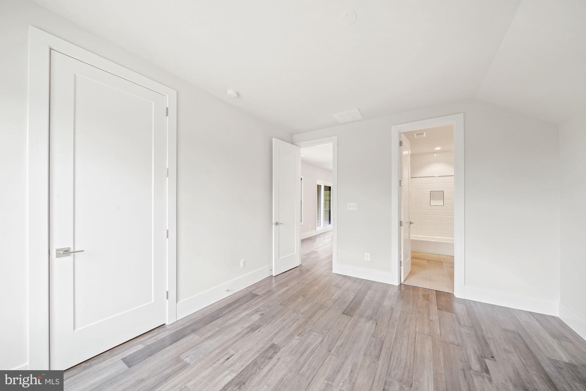 RETREAT AT MCLEAN AND MEHR FARM - Residential