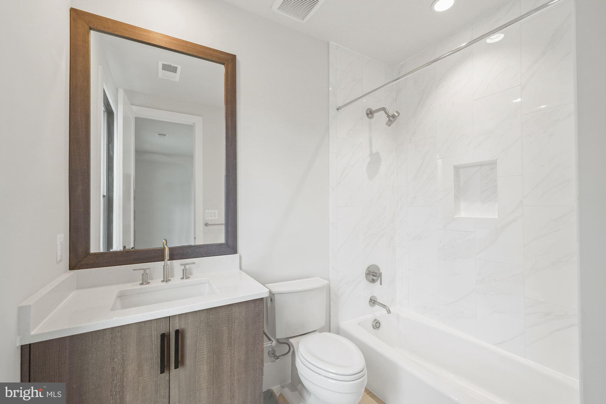 RETREAT AT MCLEAN AND MEHR FARM - Residential