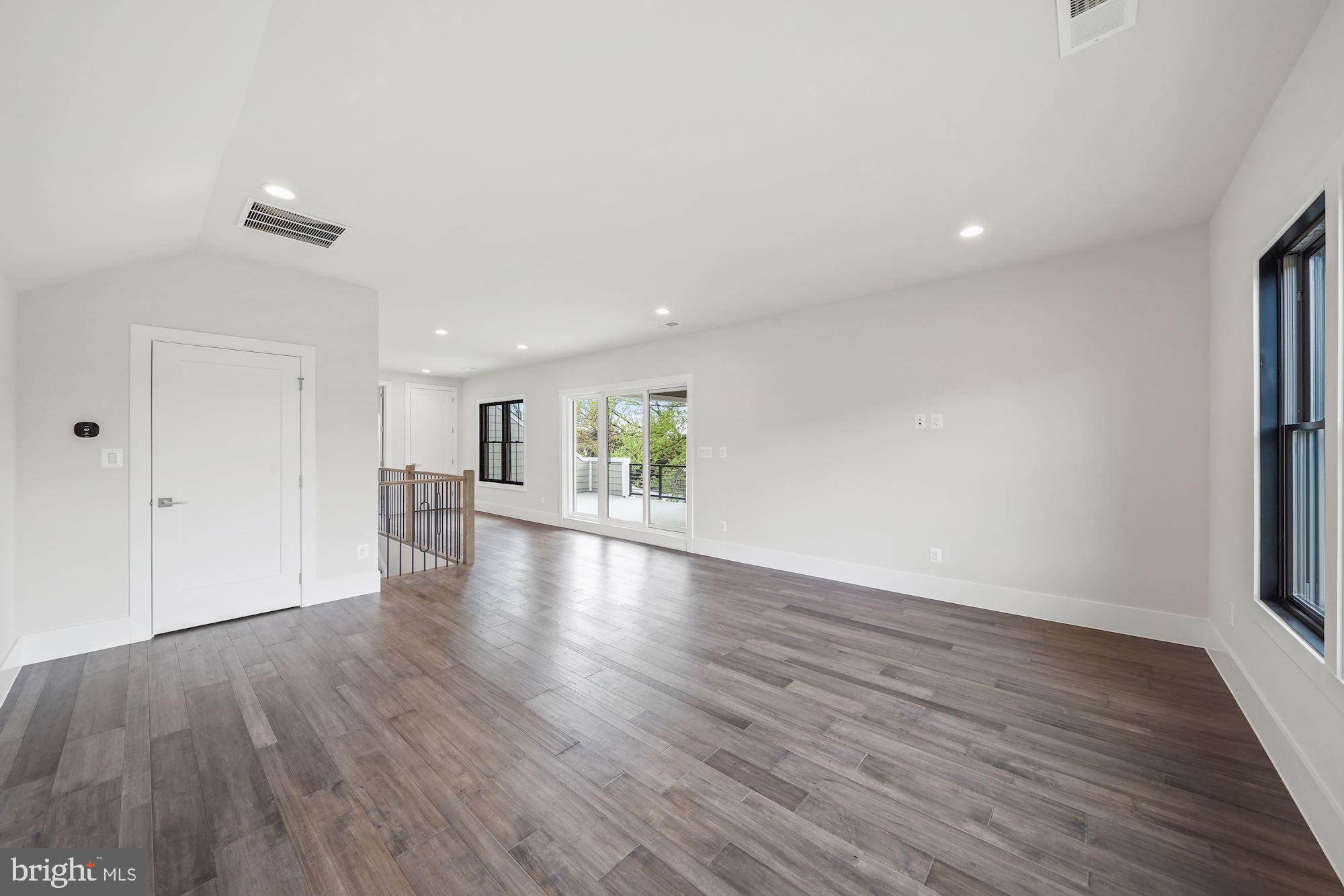 RETREAT AT MCLEAN AND MEHR FARM - Residential