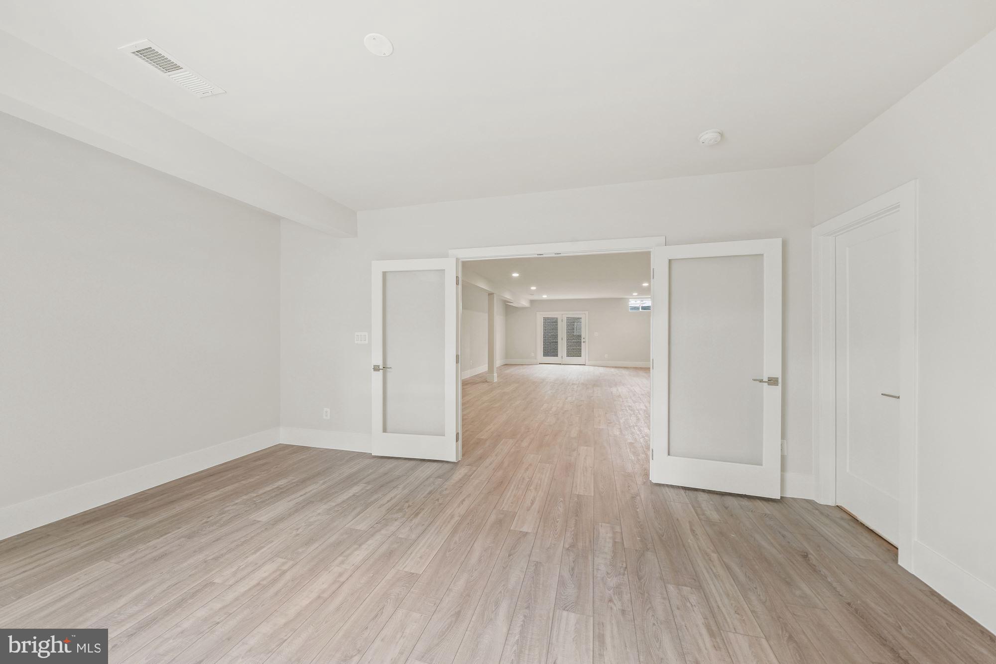 RETREAT AT MCLEAN AND MEHR FARM - Residential