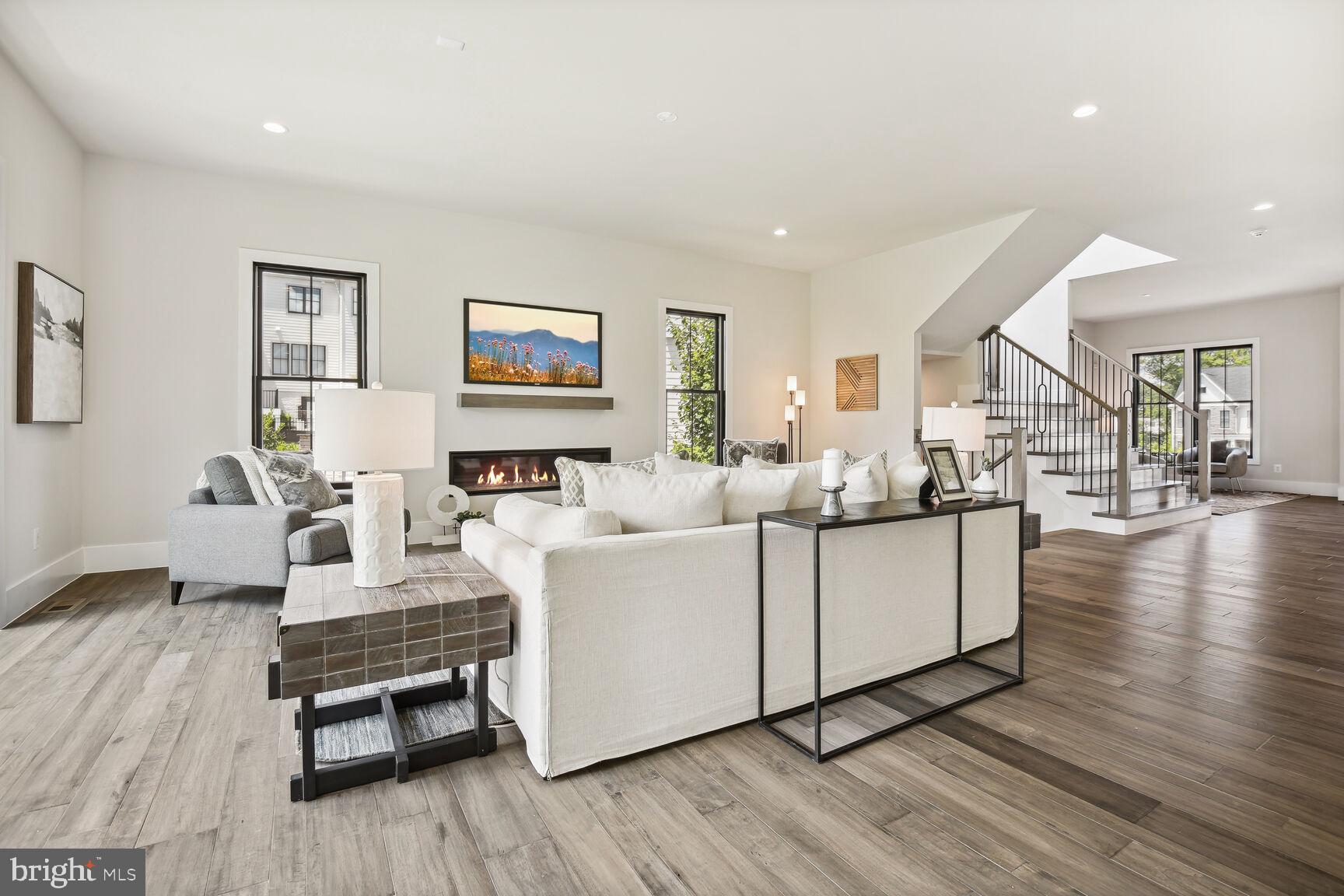 RETREAT AT MCLEAN AND MEHR FARM - Residential