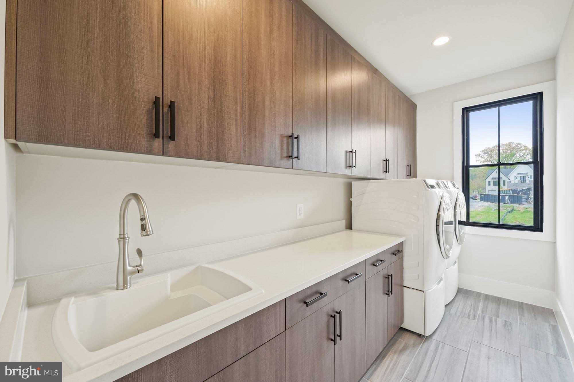 RETREAT AT MCLEAN AND MEHR FARM - Residential