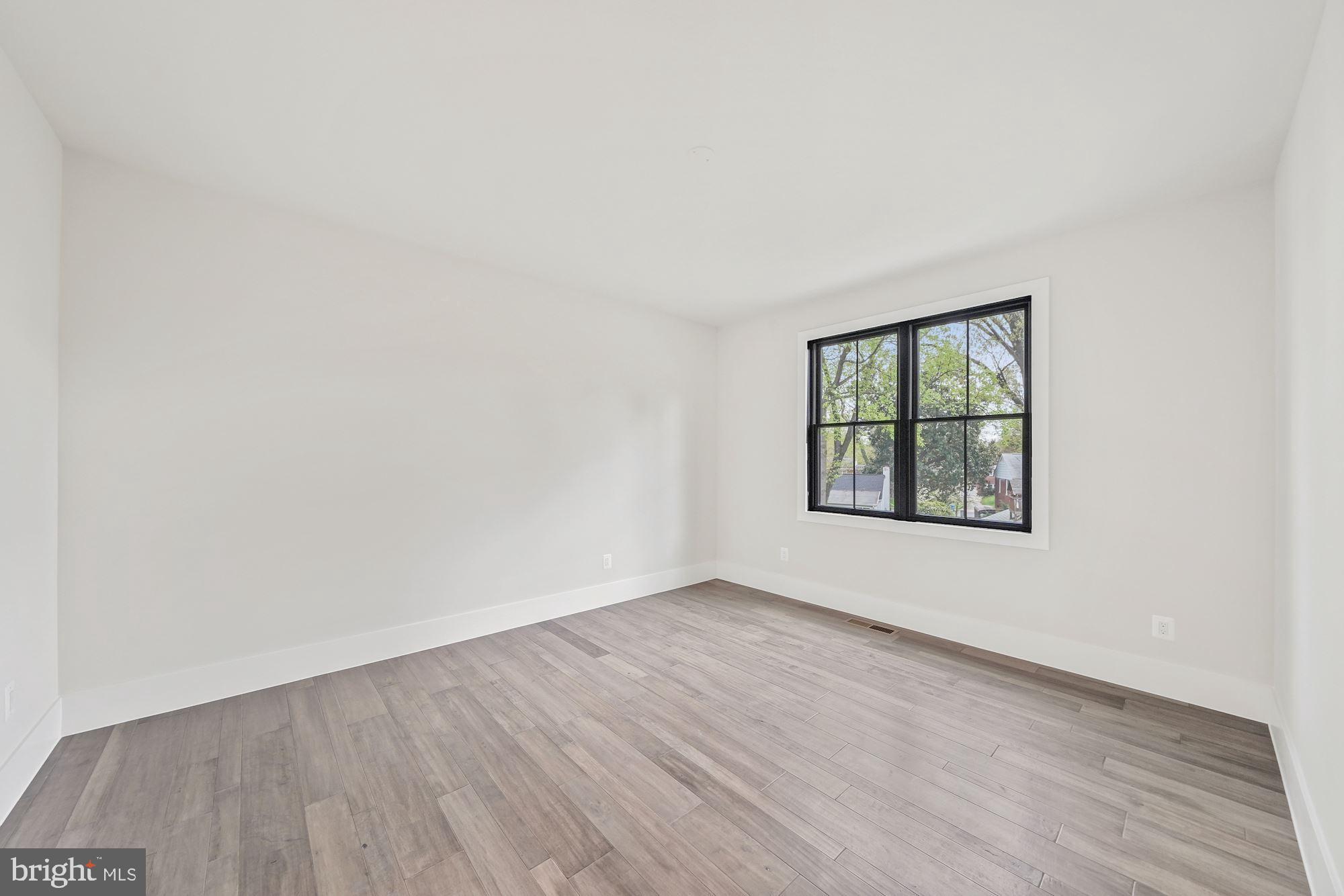 RETREAT AT MCLEAN AND MEHR FARM - Residential