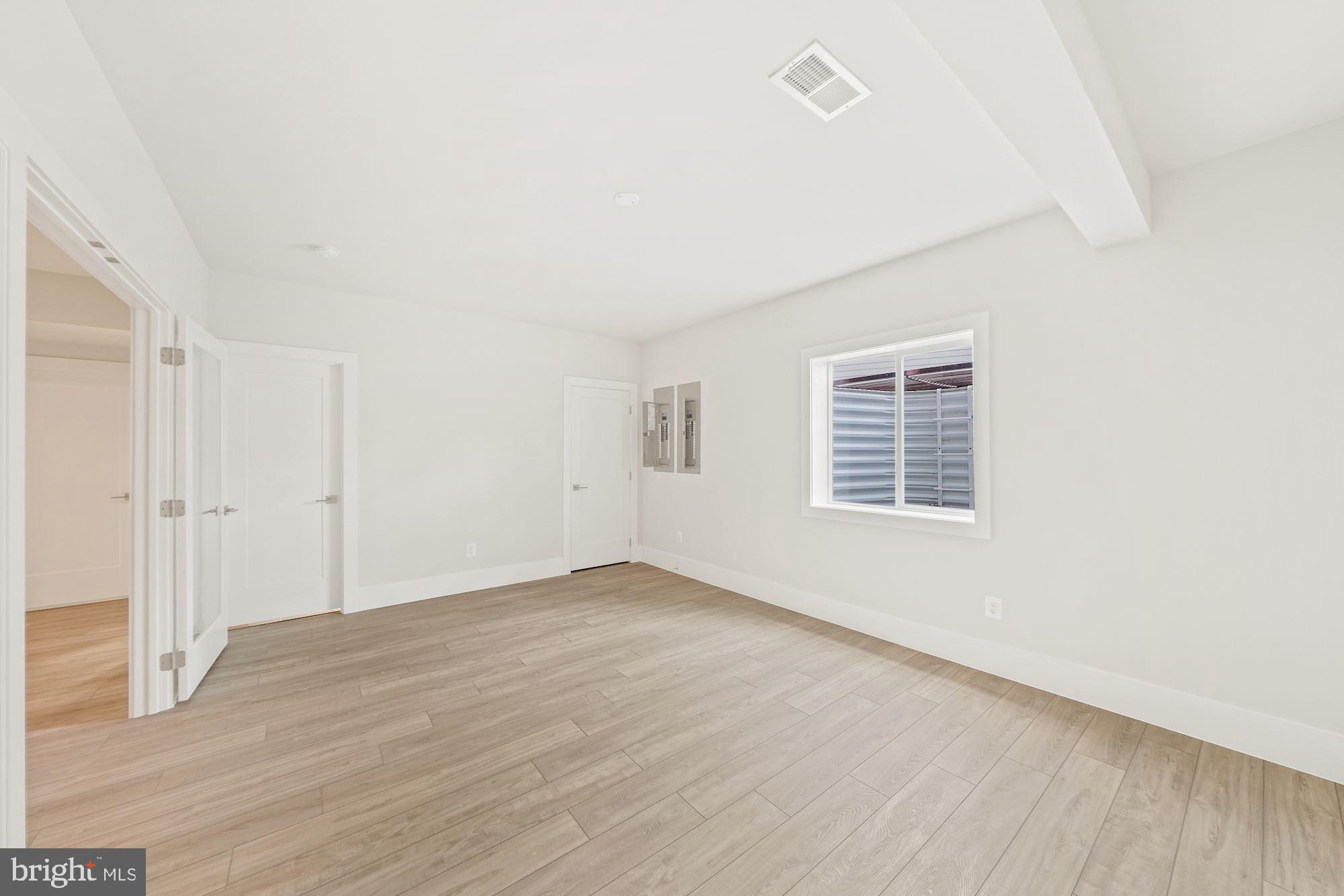 RETREAT AT MCLEAN AND MEHR FARM - Residential