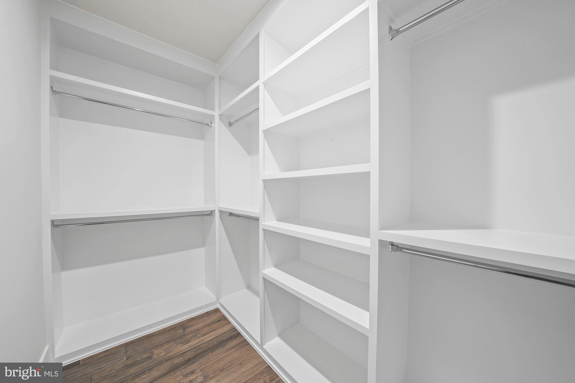 RETREAT AT MCLEAN AND MEHR FARM - Residential