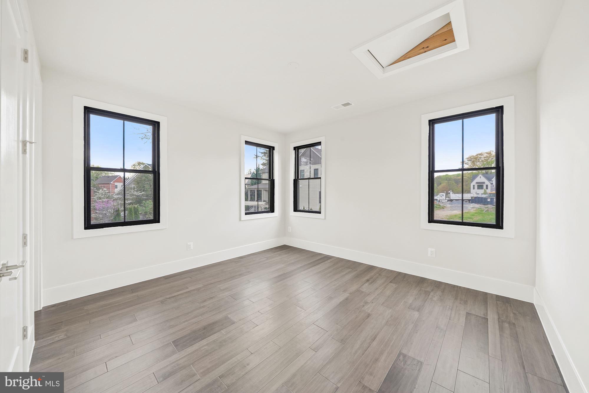 RETREAT AT MCLEAN AND MEHR FARM - Residential