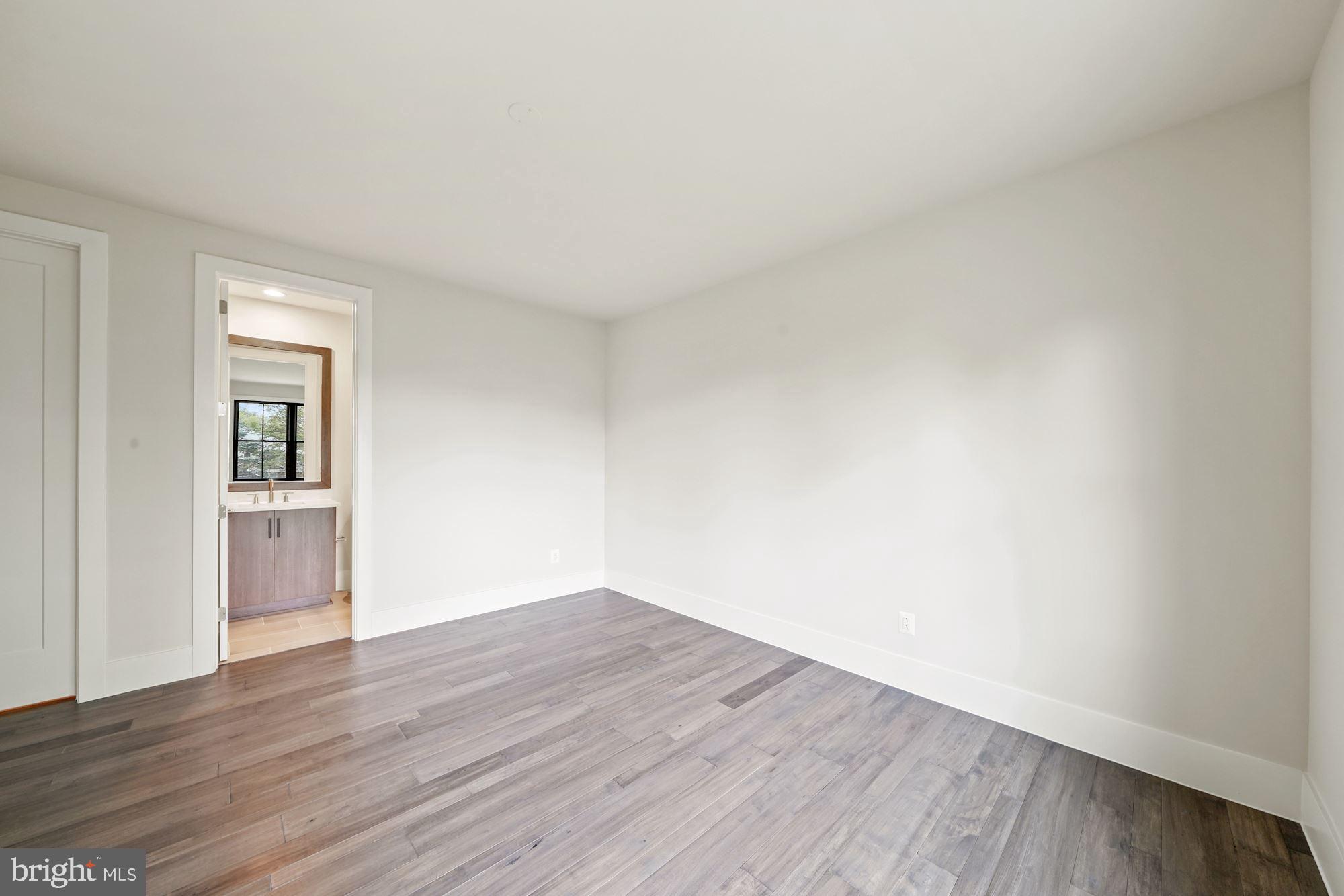 RETREAT AT MCLEAN AND MEHR FARM - Residential