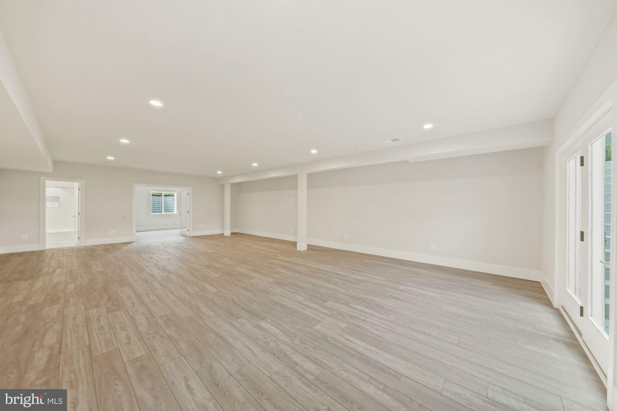 RETREAT AT MCLEAN AND MEHR FARM - Residential