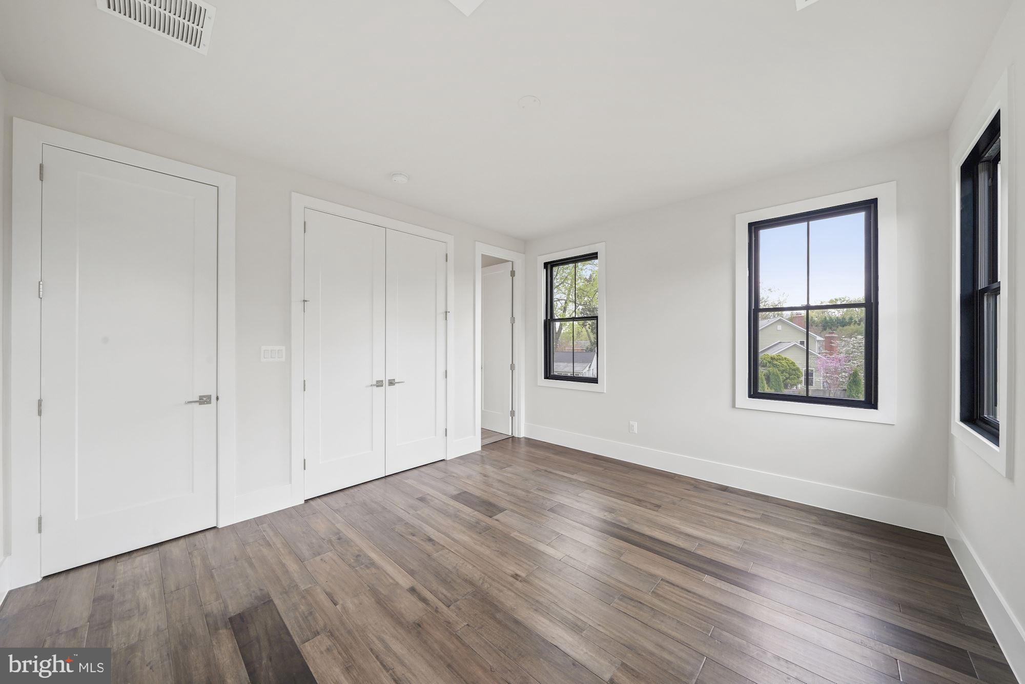 RETREAT AT MCLEAN AND MEHR FARM - Residential