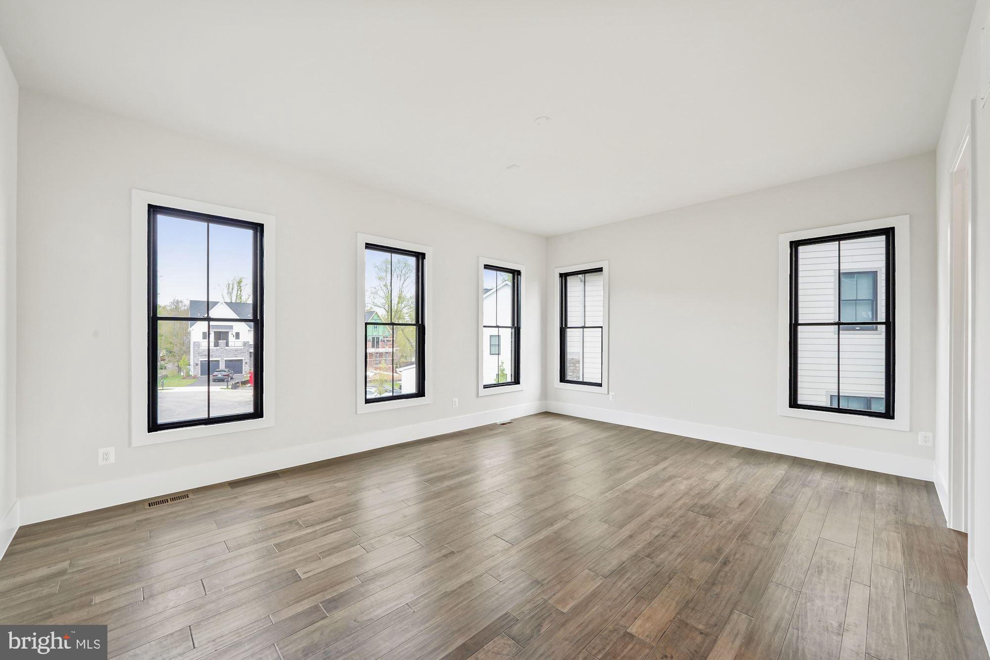 RETREAT AT MCLEAN AND MEHR FARM - Residential