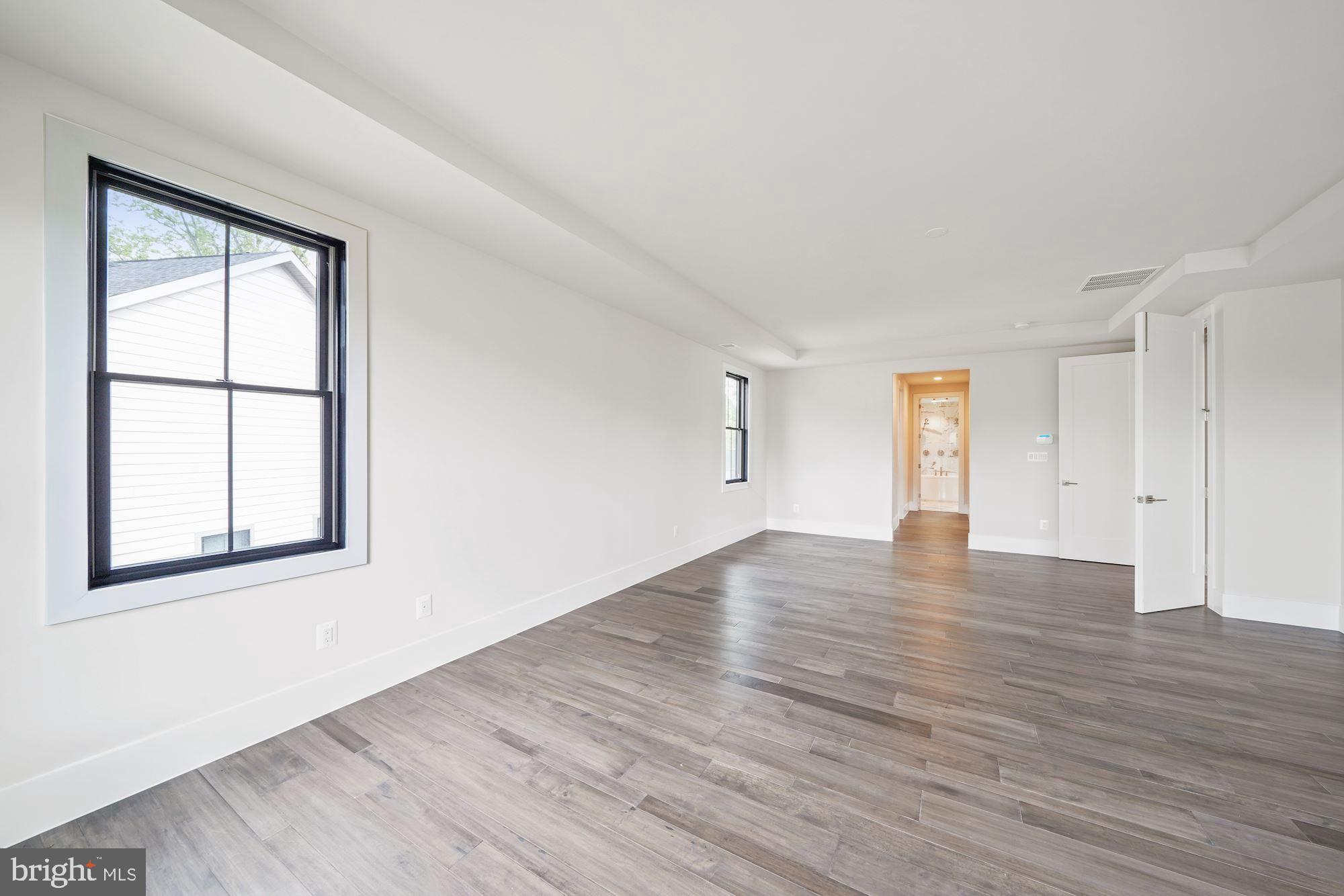 RETREAT AT MCLEAN AND MEHR FARM - Residential