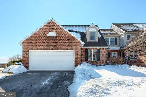 39 SPRING HILL LANE MOUNTVILLE PA 17554