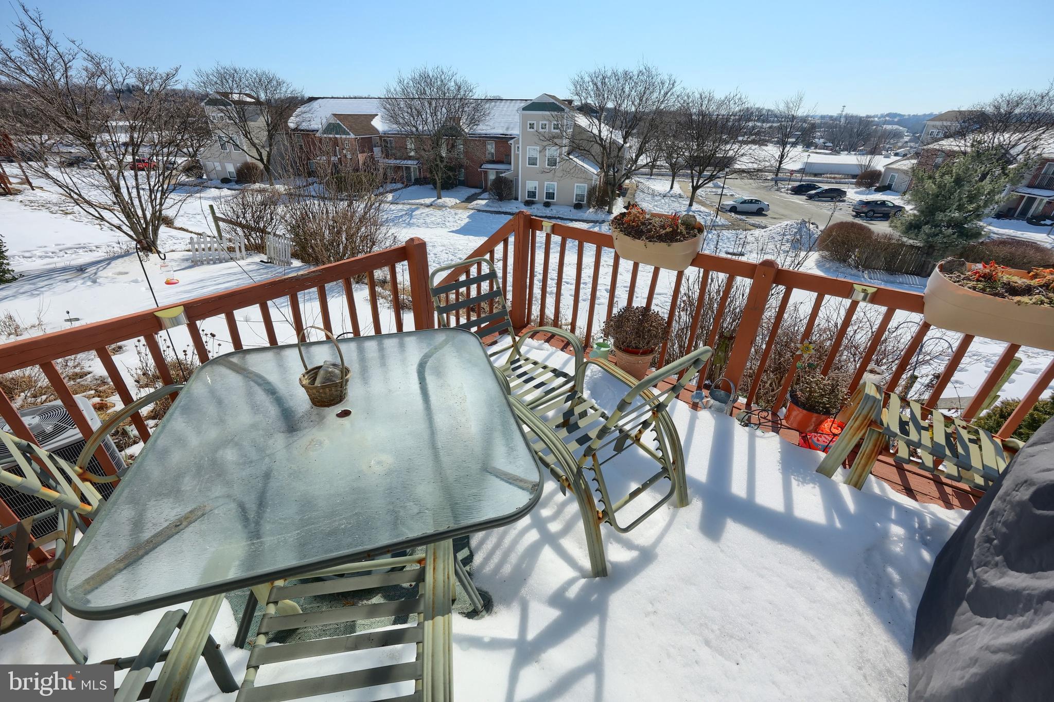 SUMMIT HILLS - Residential