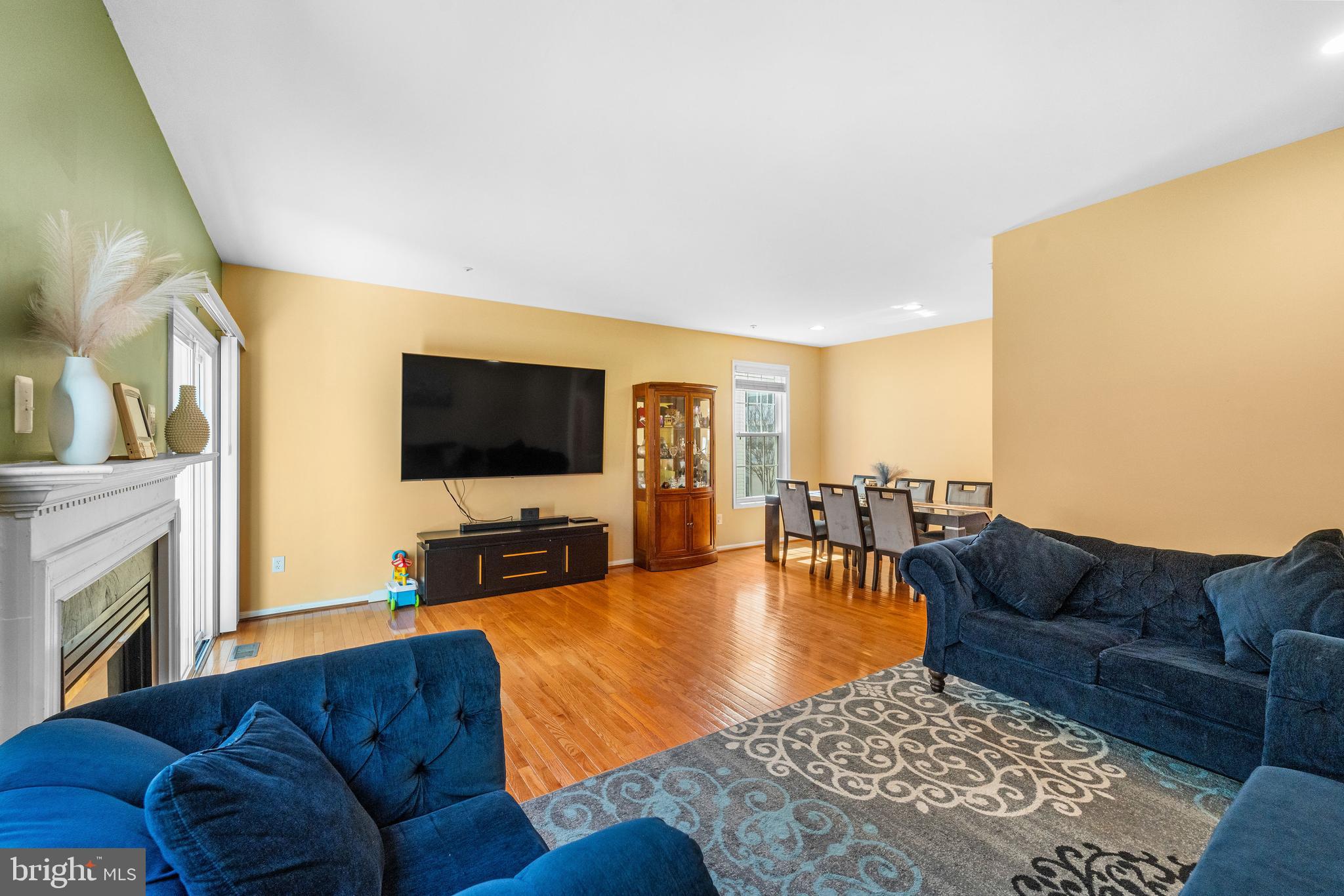 COLUMBIA PARK - Residential