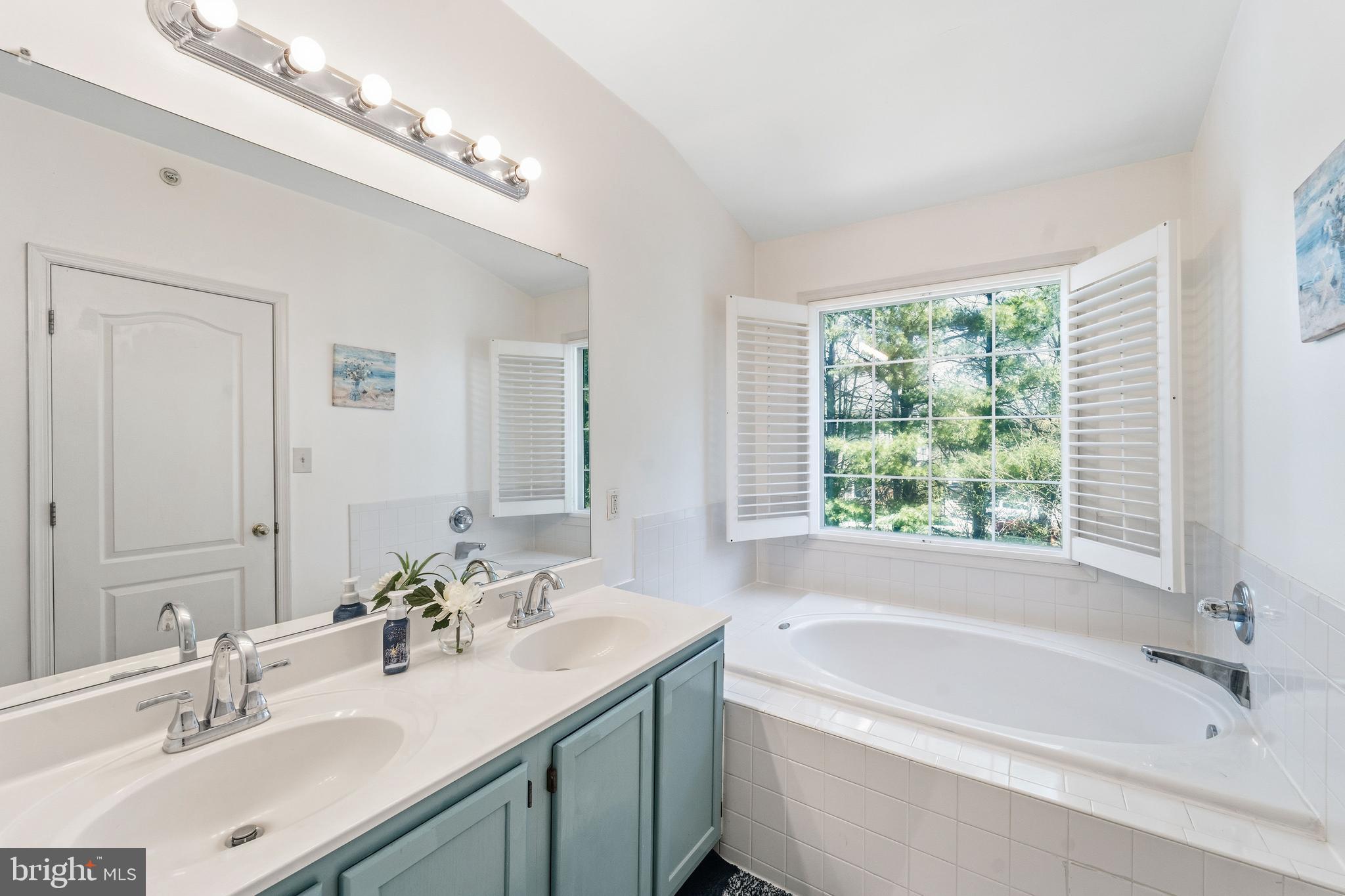 COLUMBIA PARK - Residential