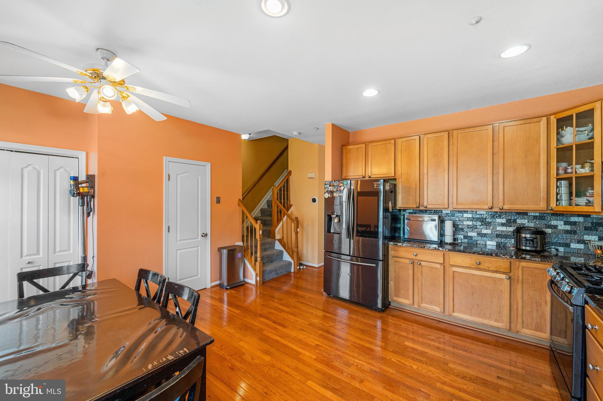 COLUMBIA PARK - Residential