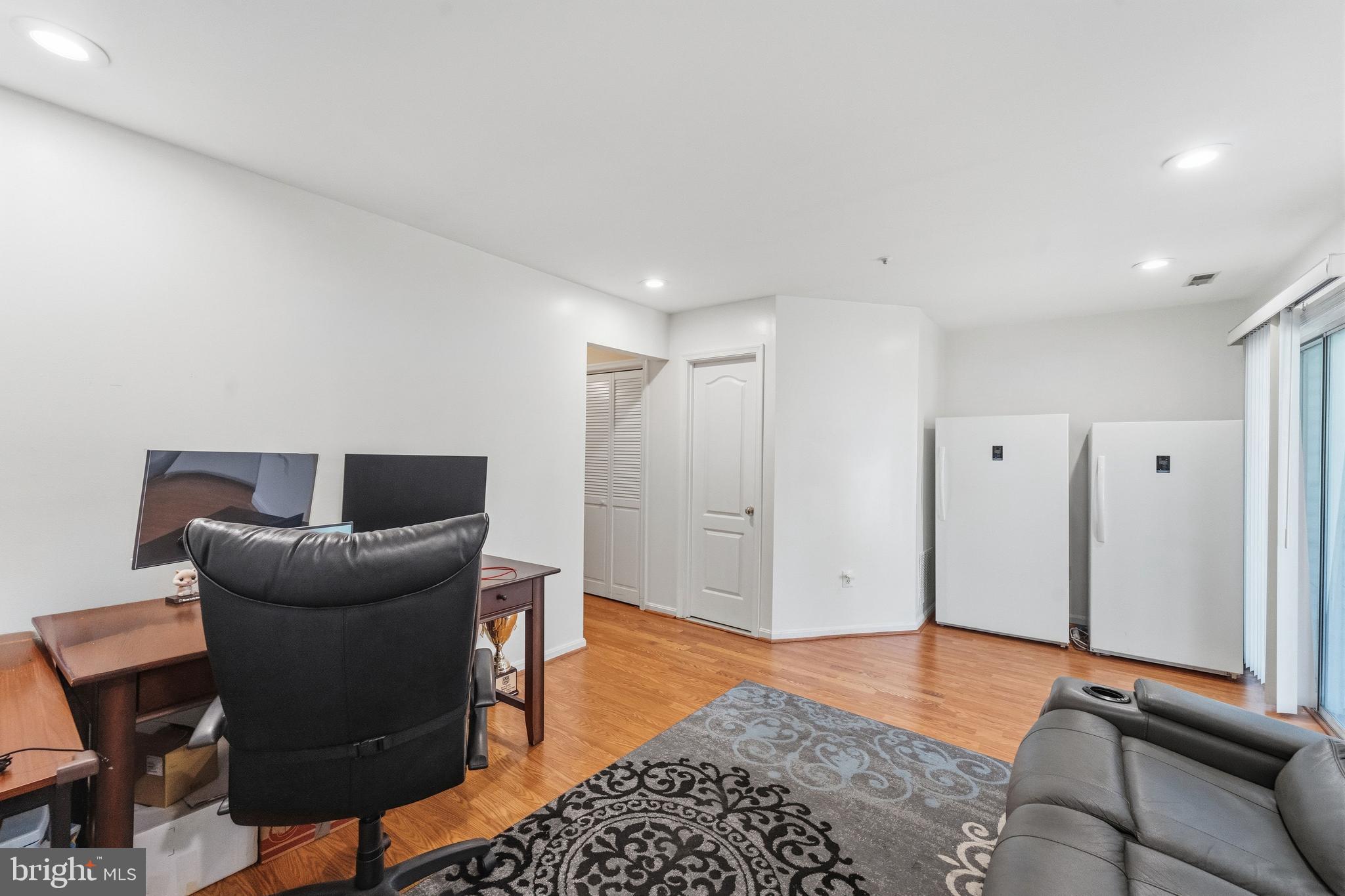 COLUMBIA PARK - Residential