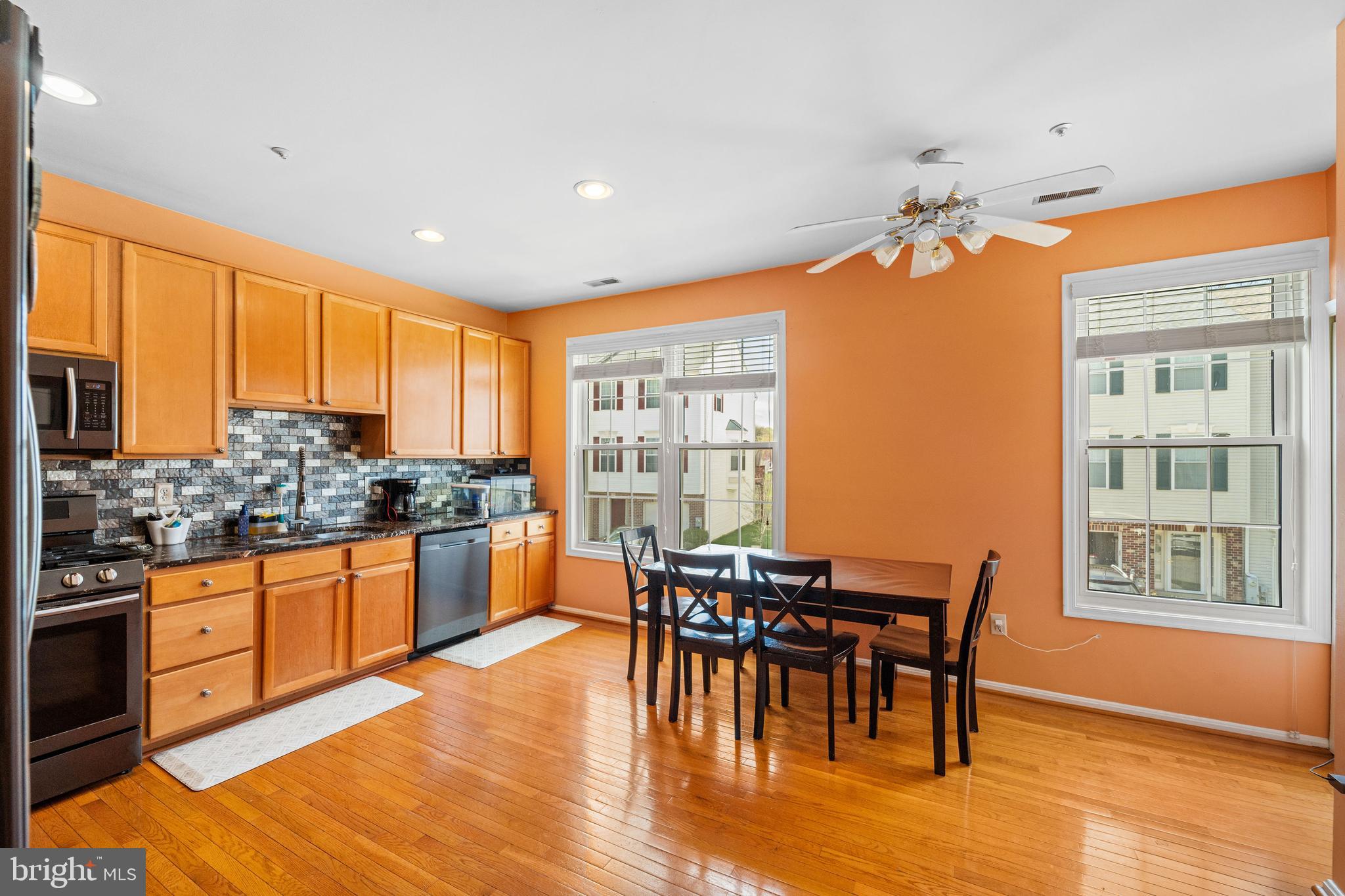 COLUMBIA PARK - Residential