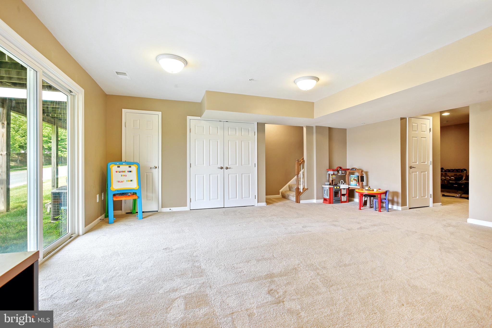 MONMOUTH MEADOWS - Residential