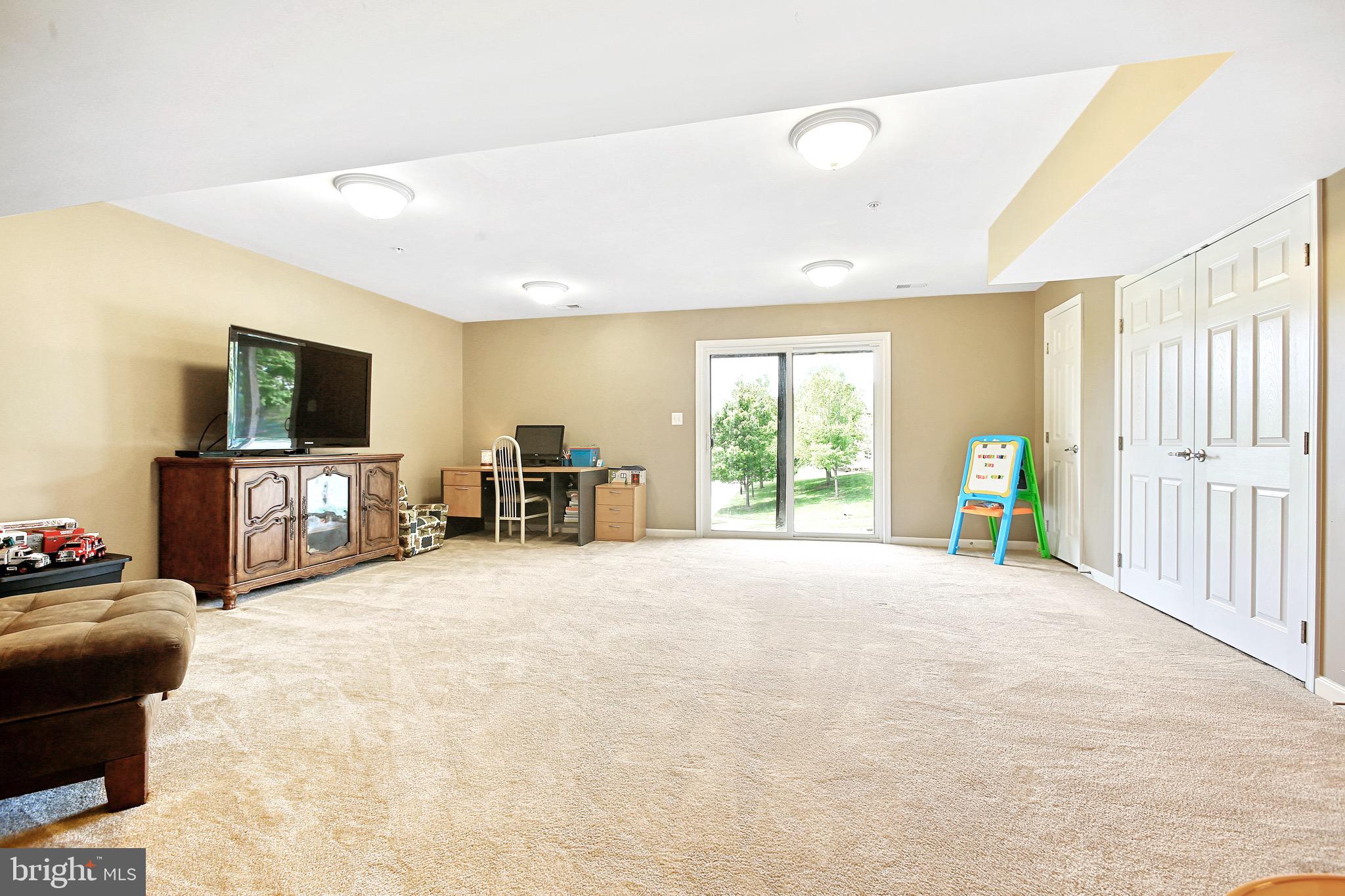 MONMOUTH MEADOWS - Residential