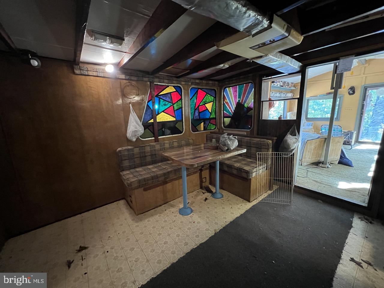 OLD MOUNTAIN RUN - Residential