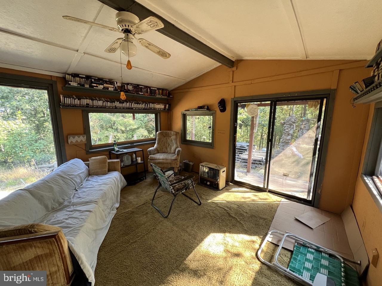 OLD MOUNTAIN RUN - Residential