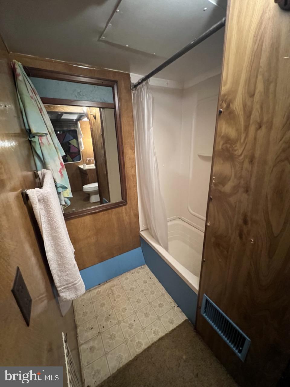 OLD MOUNTAIN RUN - Residential