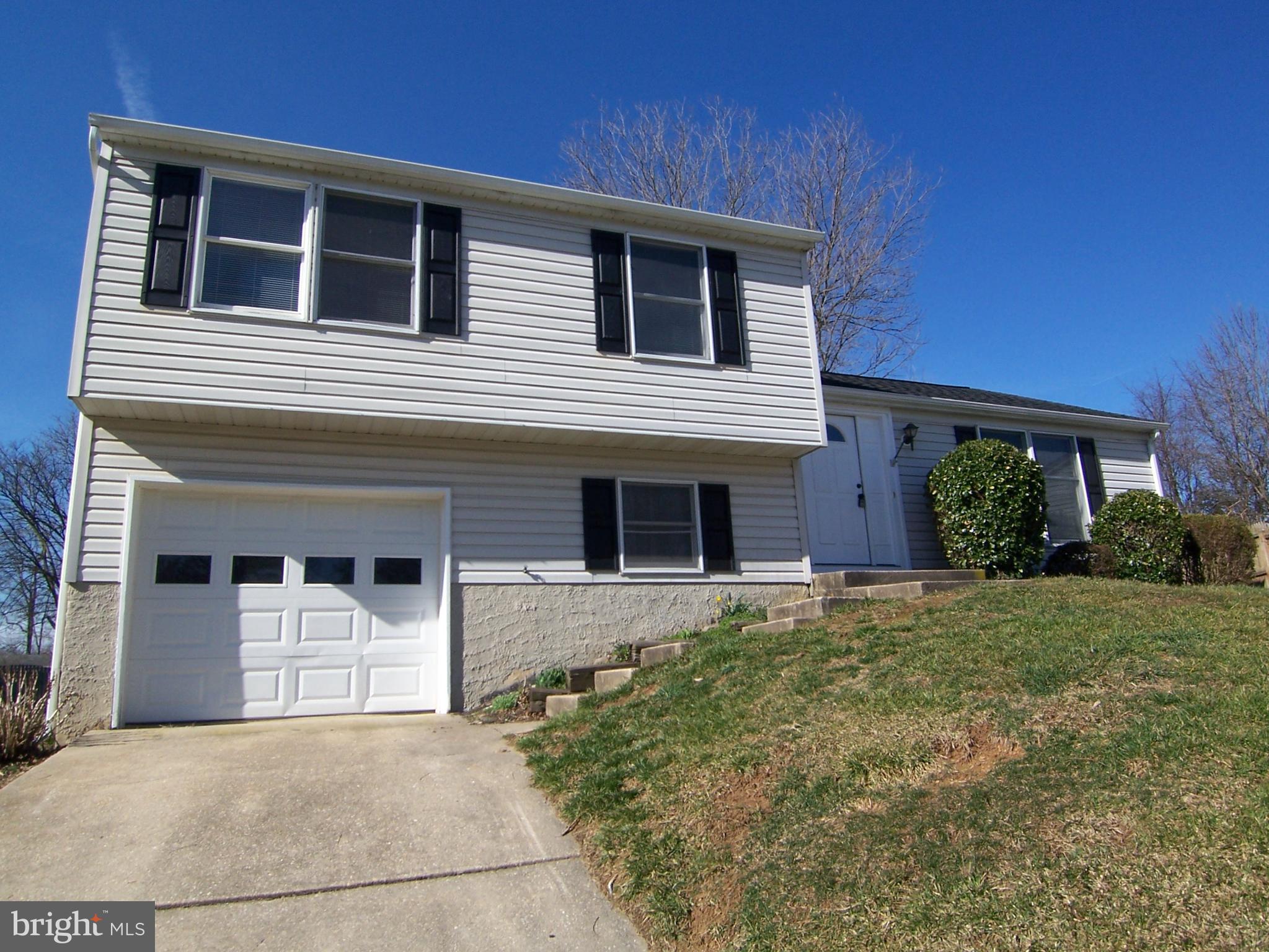 2022 MCKINLEY COURT
