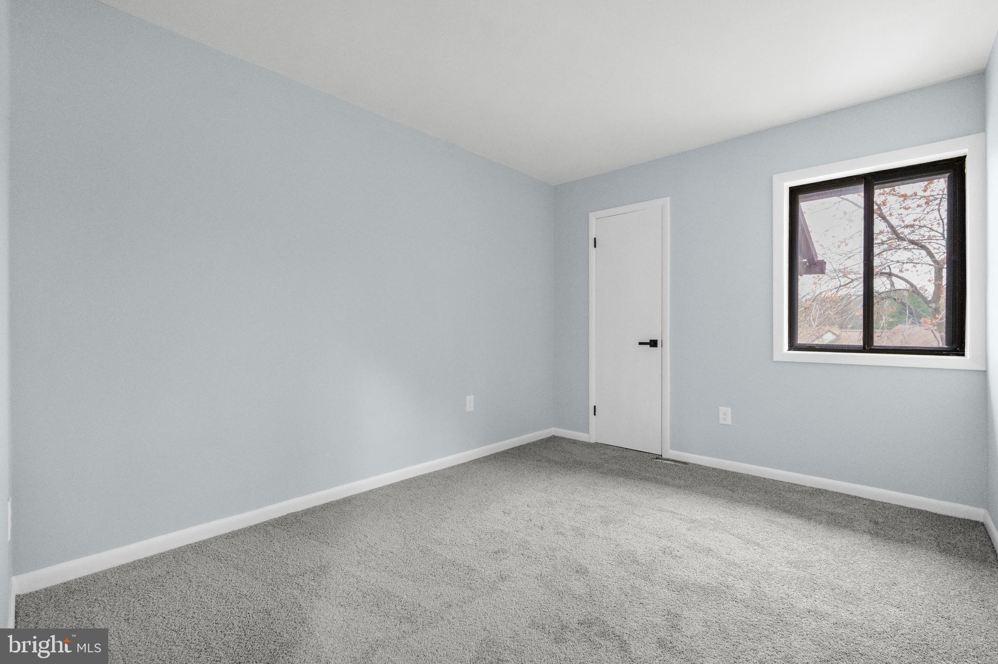 APPLEWALK CONDO - Residential