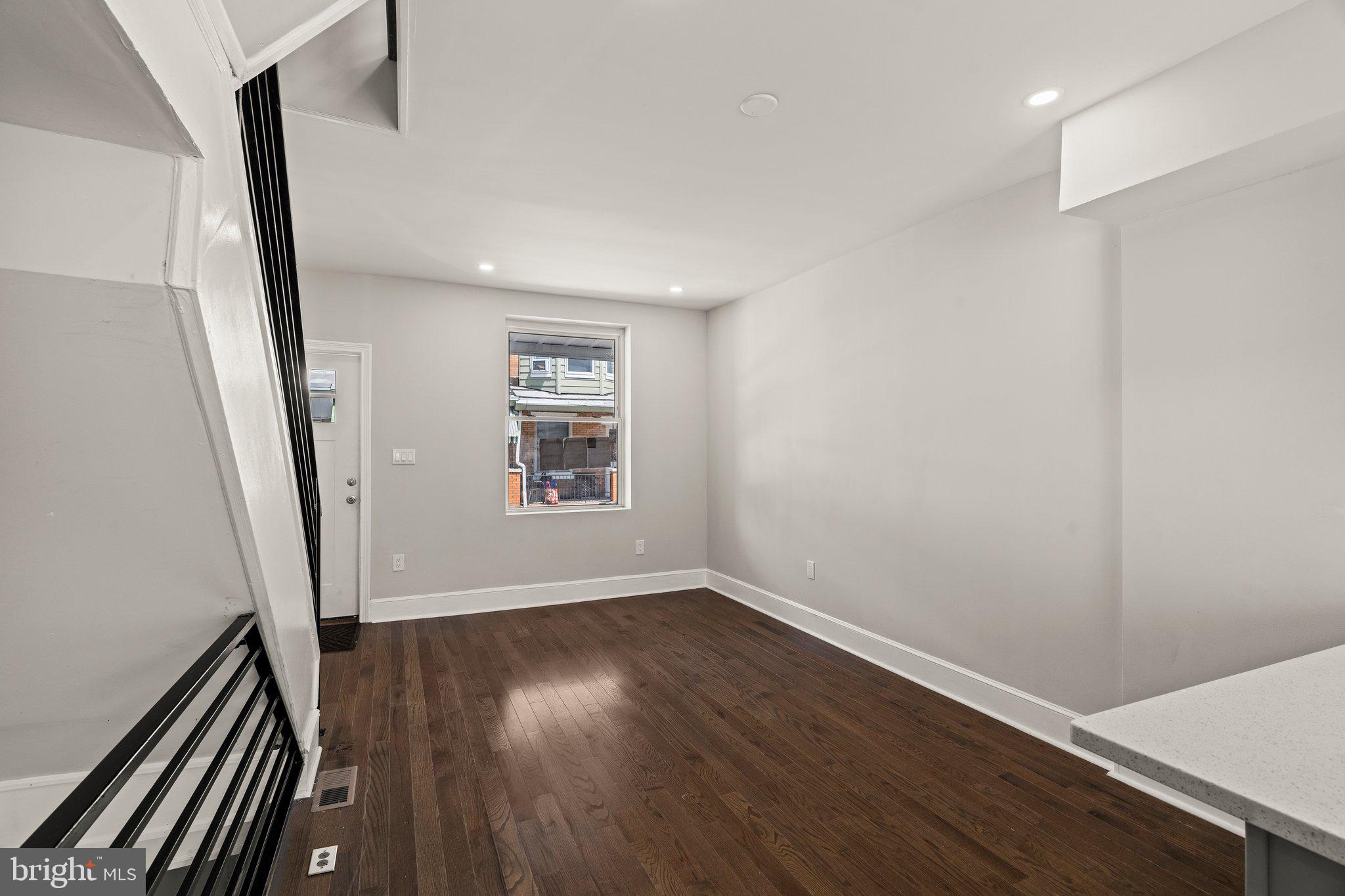 BRIDESBURG - Residential