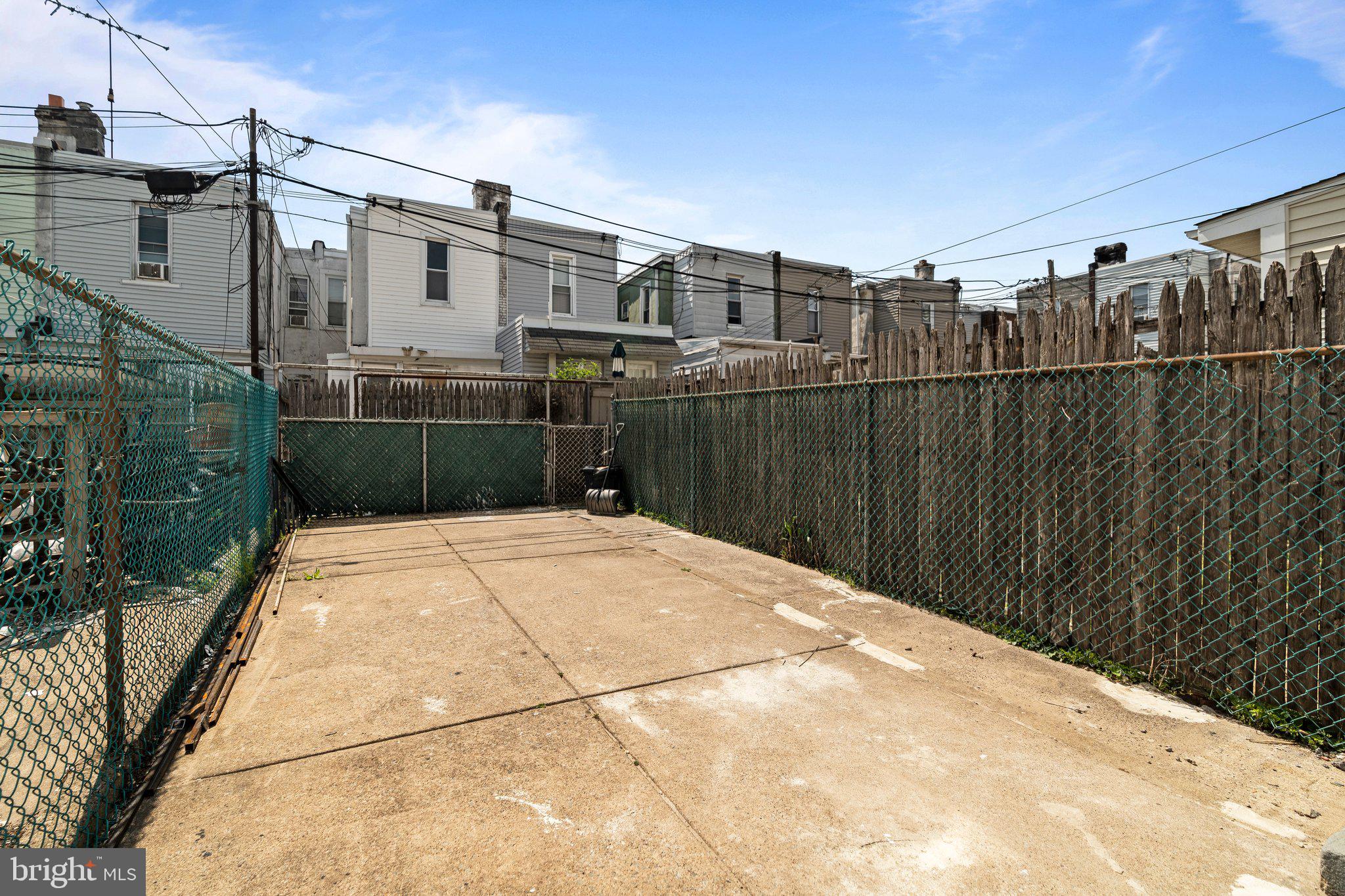 BRIDESBURG - Residential