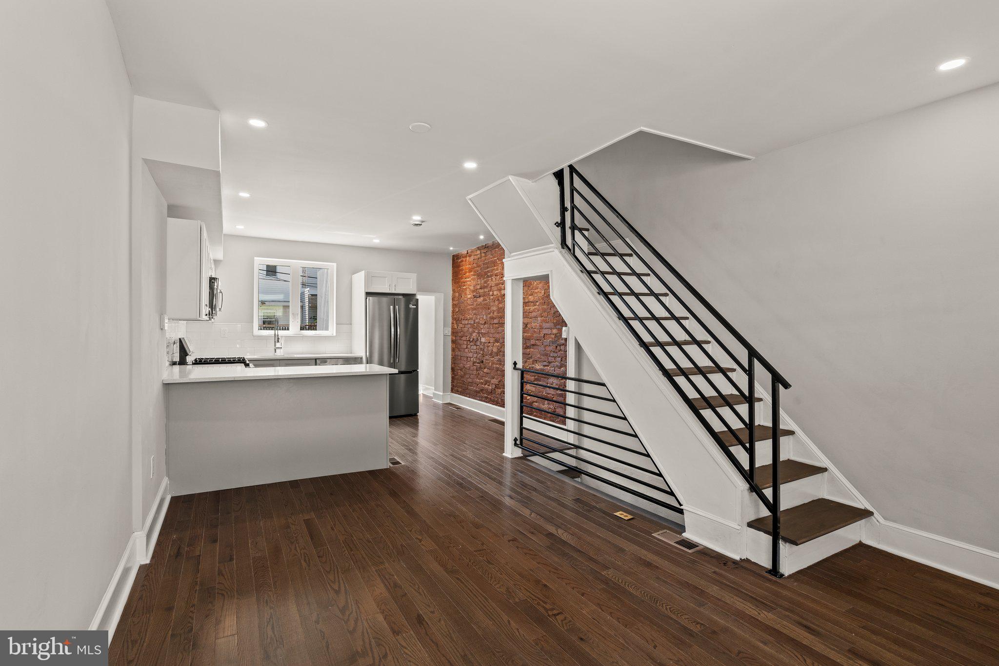 BRIDESBURG - Residential