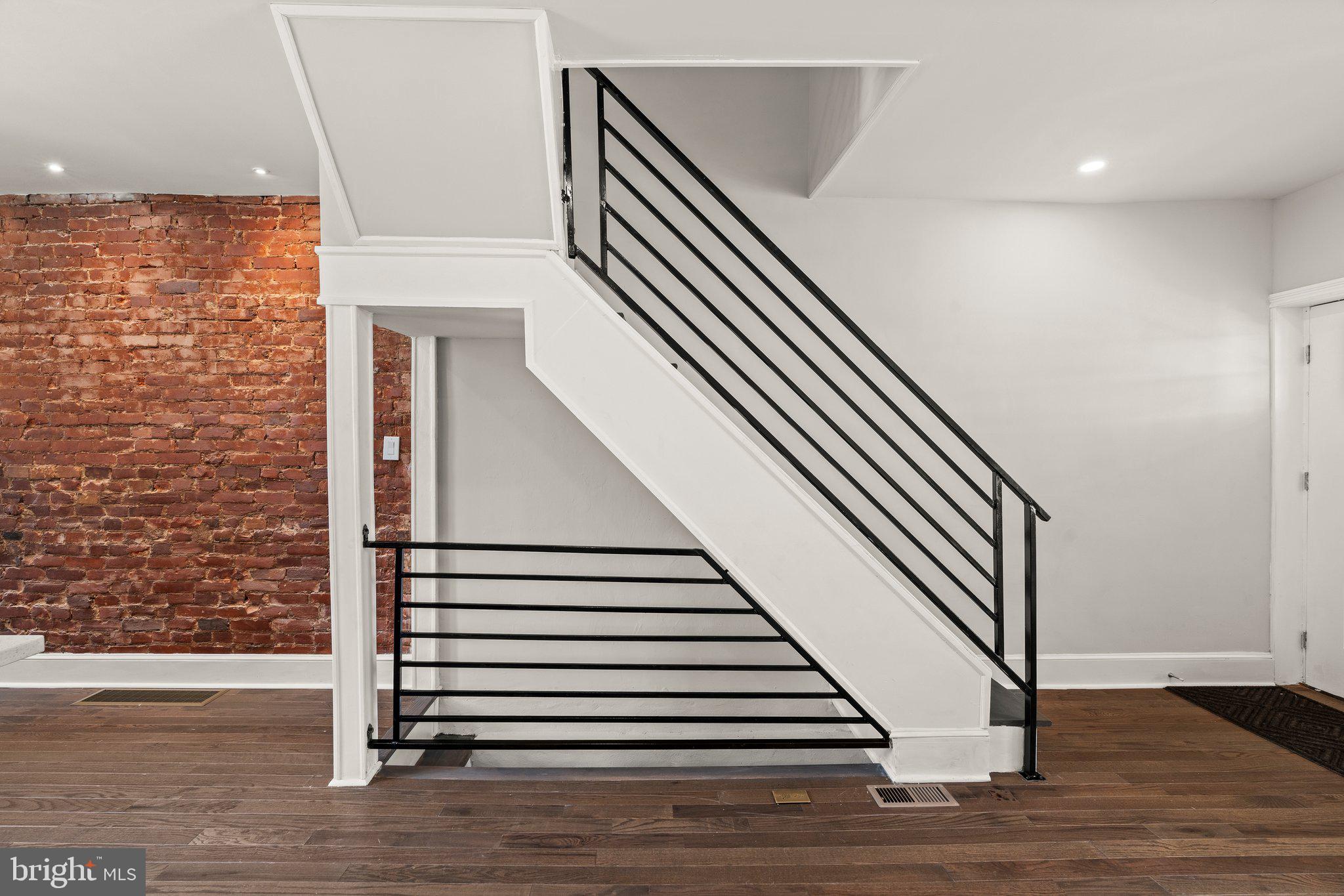 BRIDESBURG - Residential