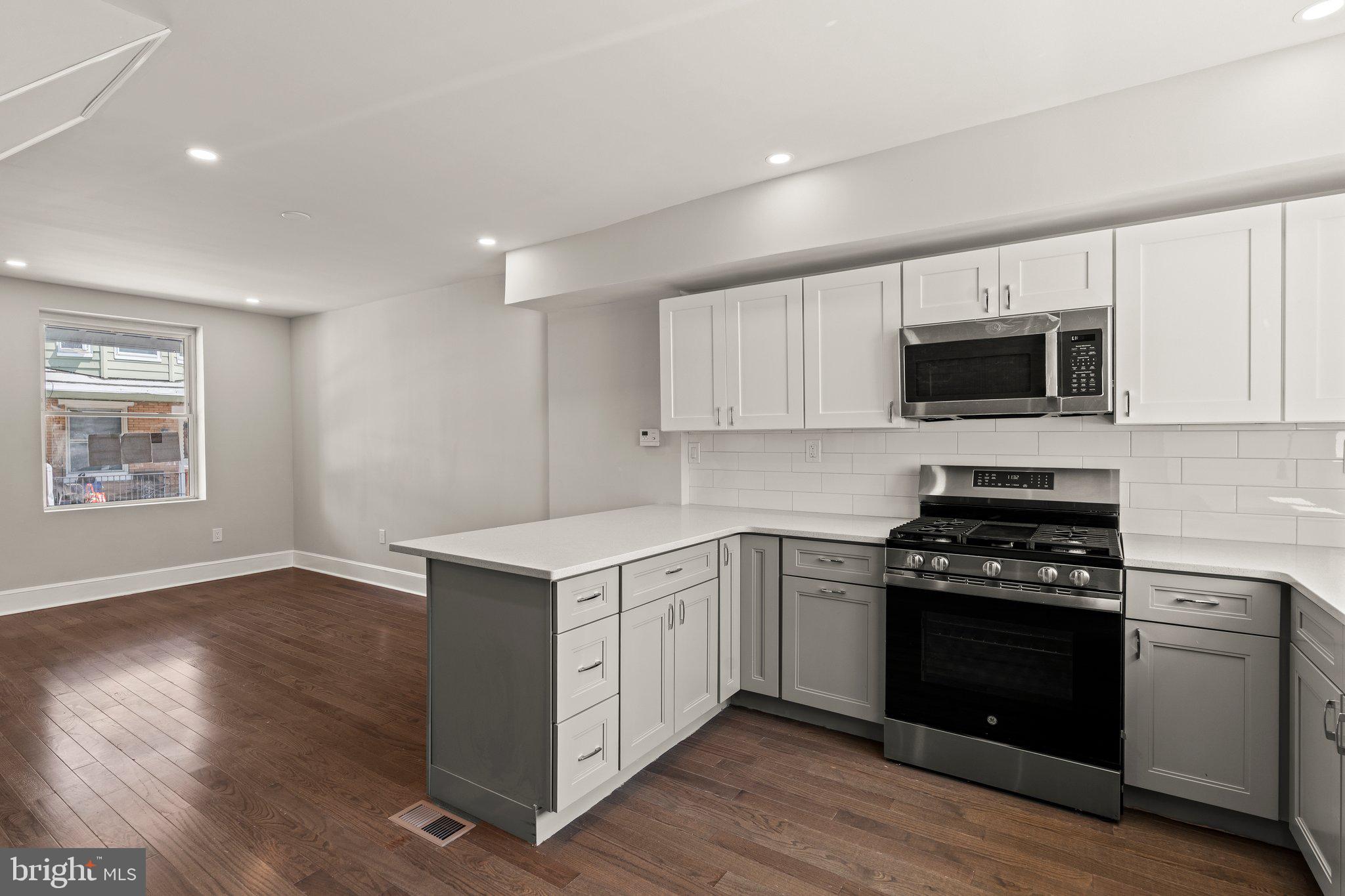 BRIDESBURG - Residential