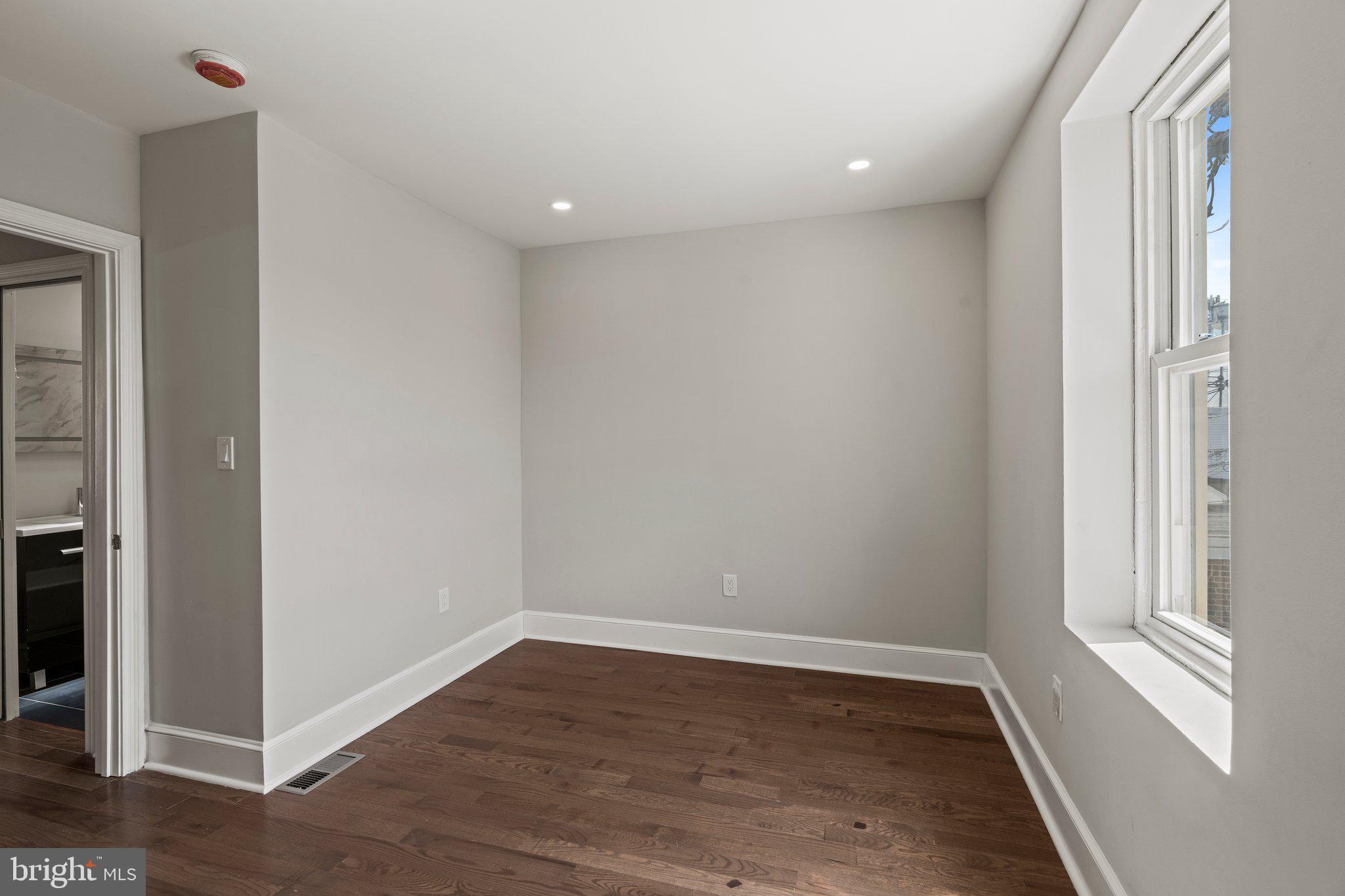 BRIDESBURG - Residential