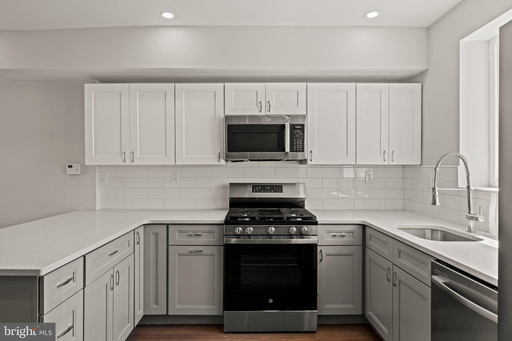 BRIDESBURG - Residential