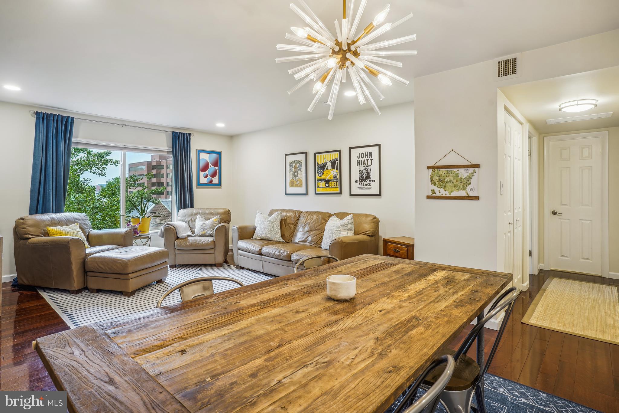 1600 PRINCE STREET - Residential