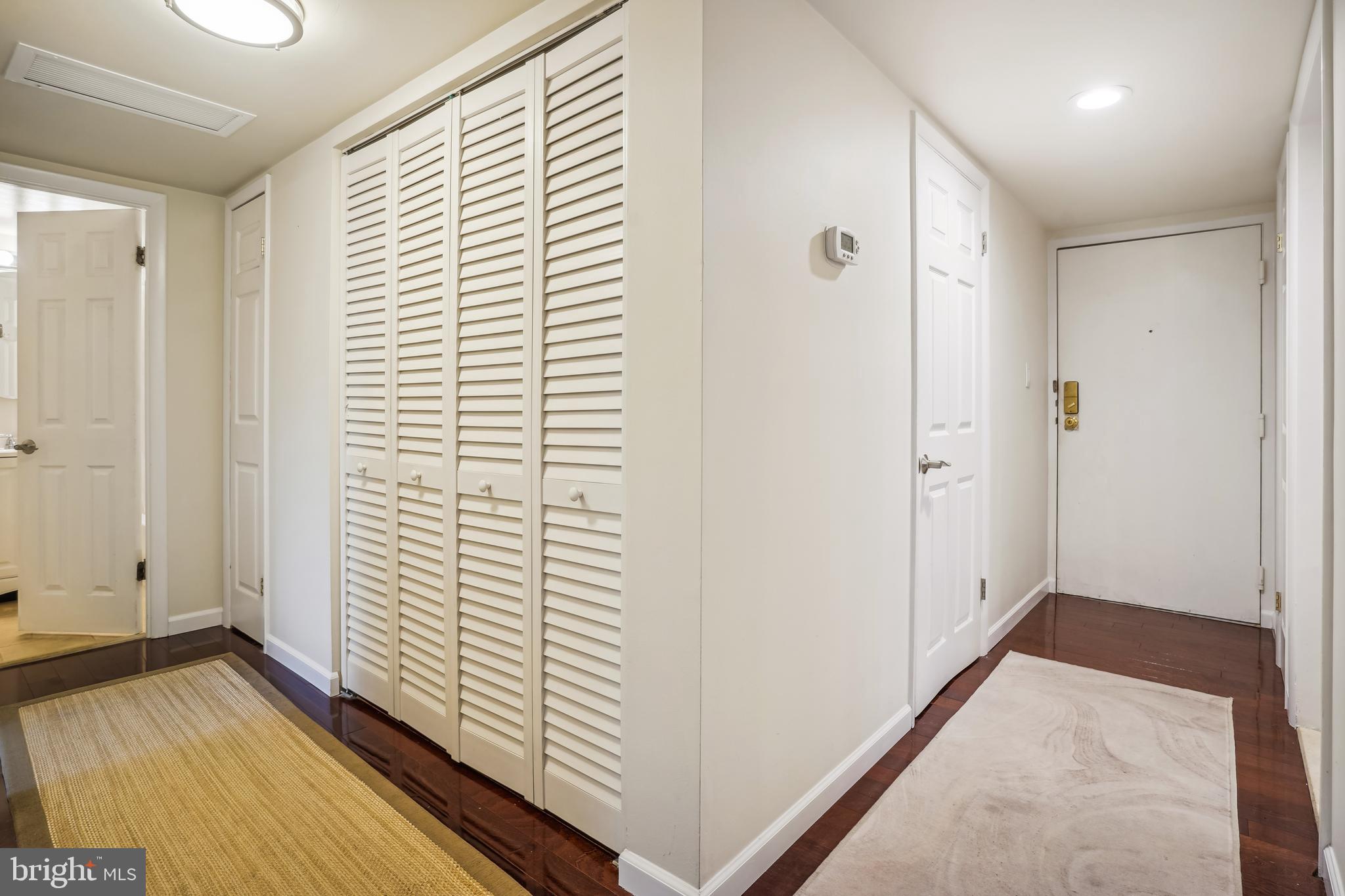 1600 PRINCE STREET - Residential