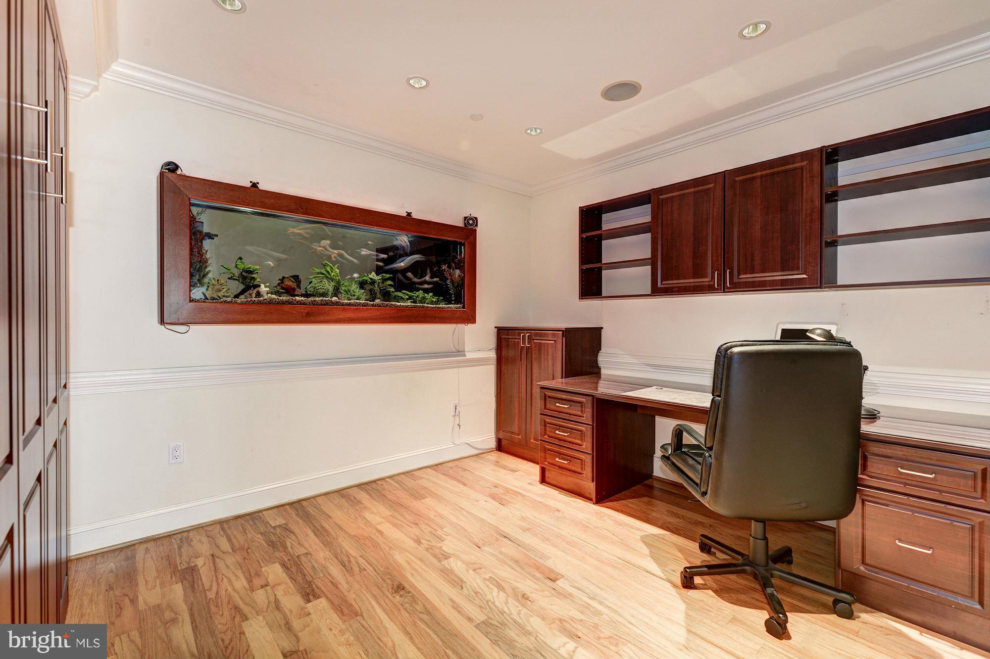 ROSSLYN - Residential