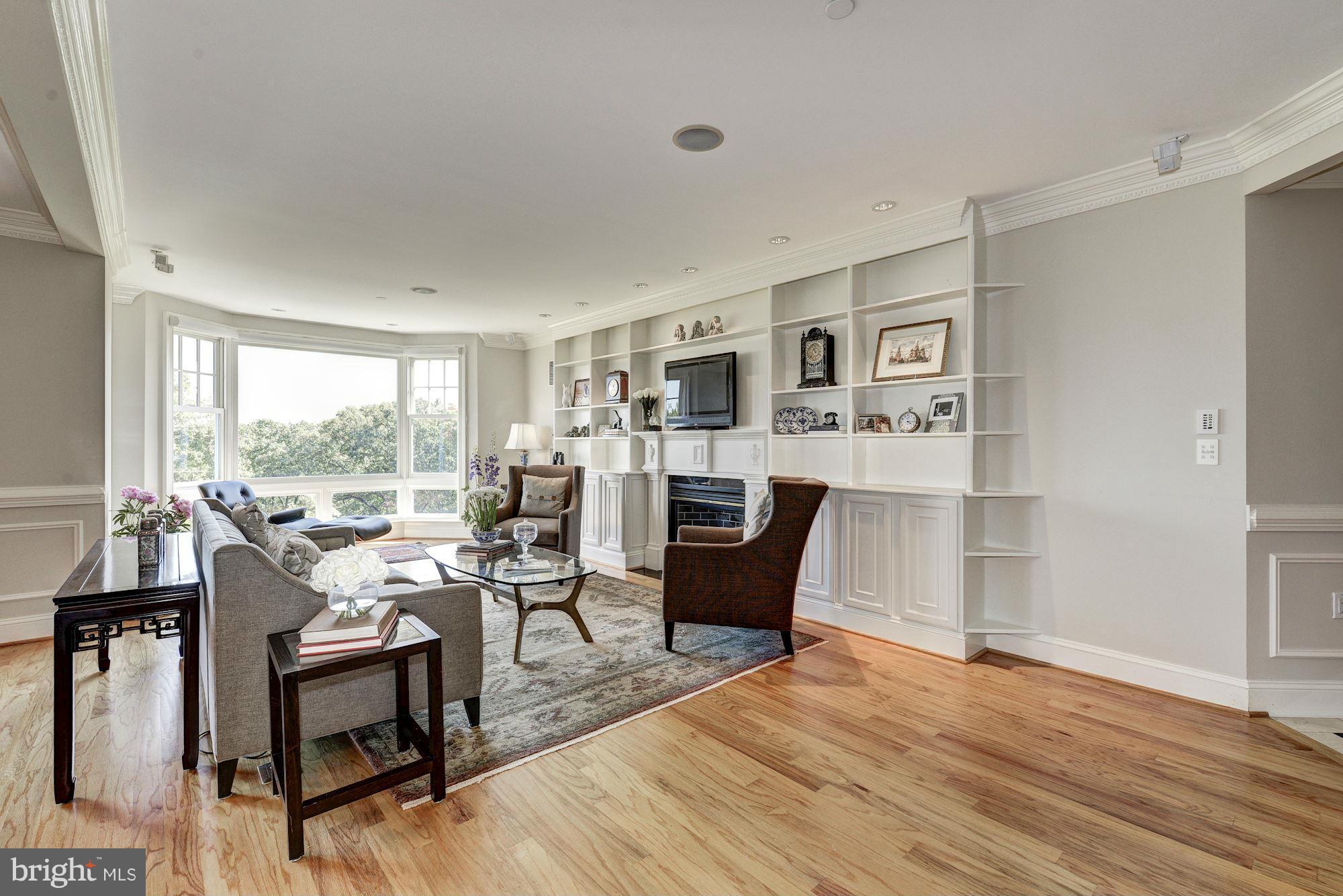 ROSSLYN - Residential